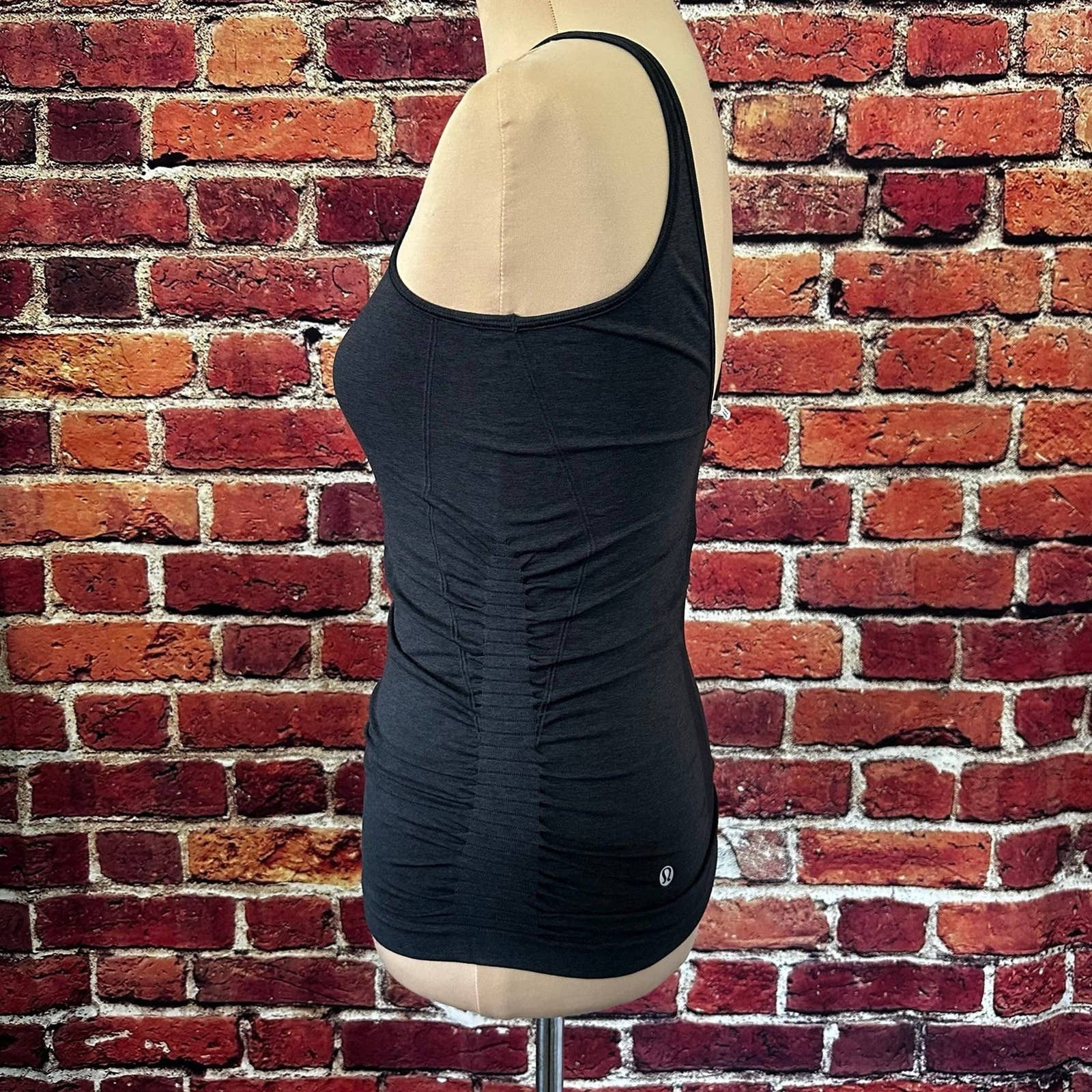 Lululemon Lululemon Tank Top charcoal gray Size S / US 4 / IT 40 - 2 Thumbnail