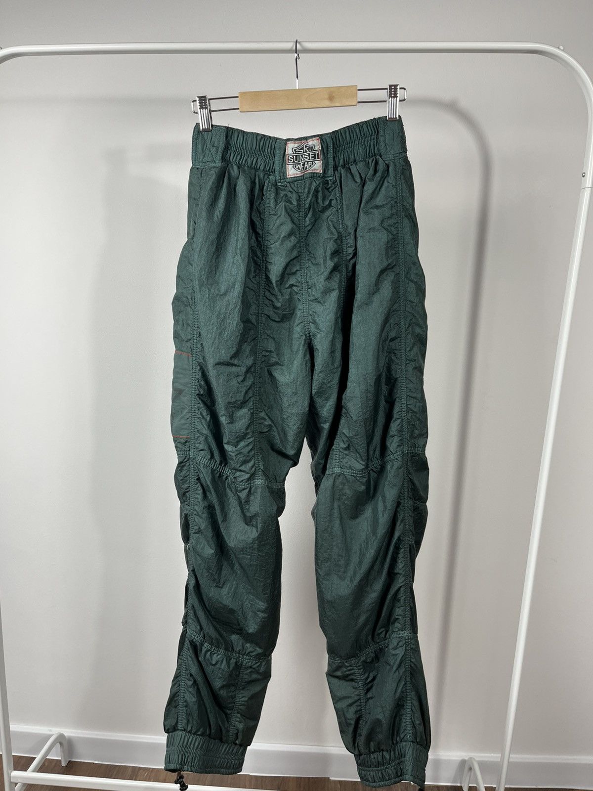 Vintage Vintage Ski Sunset Wear green nylon ski pants 50 Austria Size US 34 / EU 50 - 14 Thumbnail