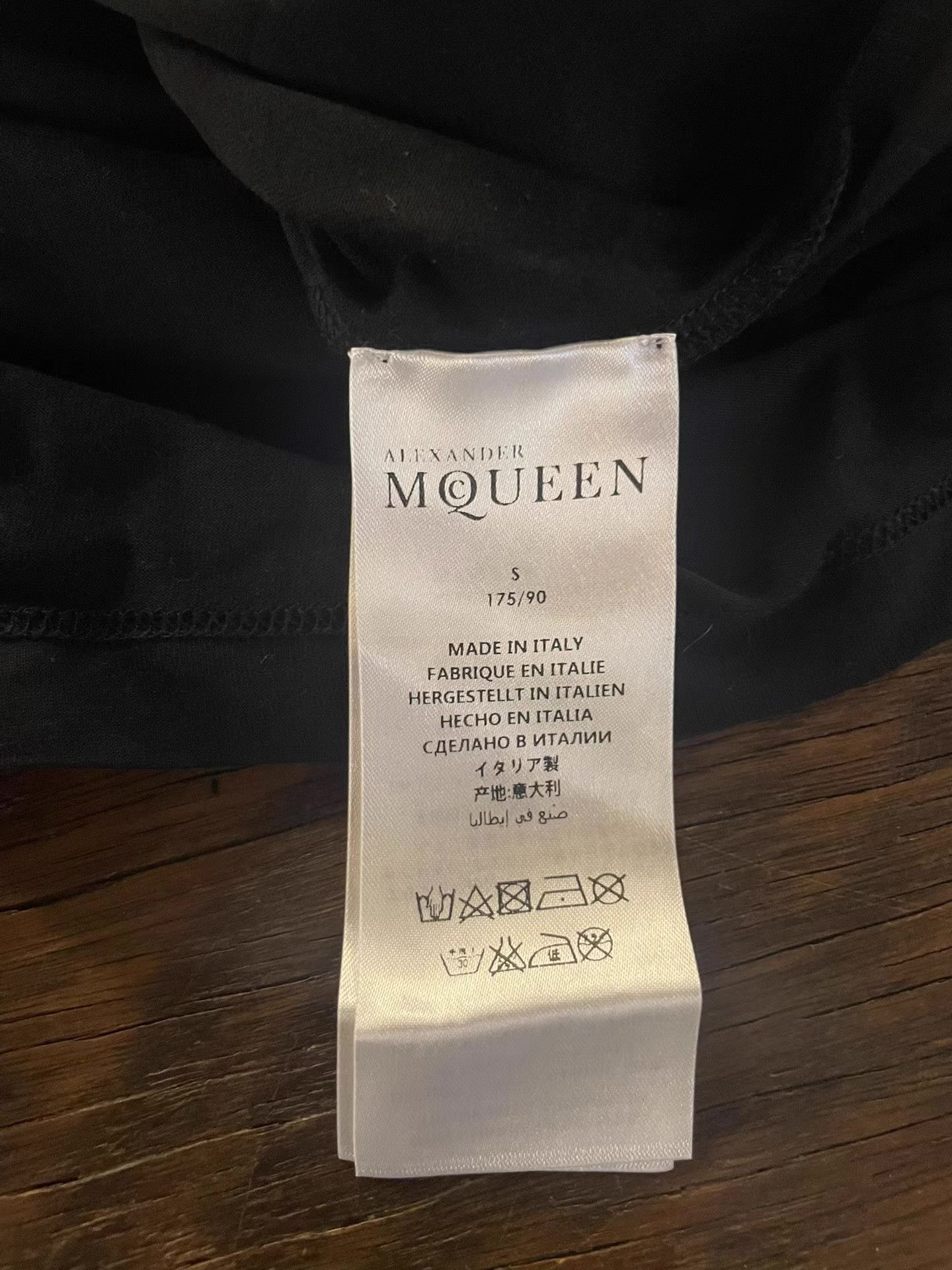 Alexander McQueen Alexander McQueen 16 Pre-Fall Print Short Sleeve Tee Q25 Size US M / EU 48-50 / 2 - 5 Thumbnail