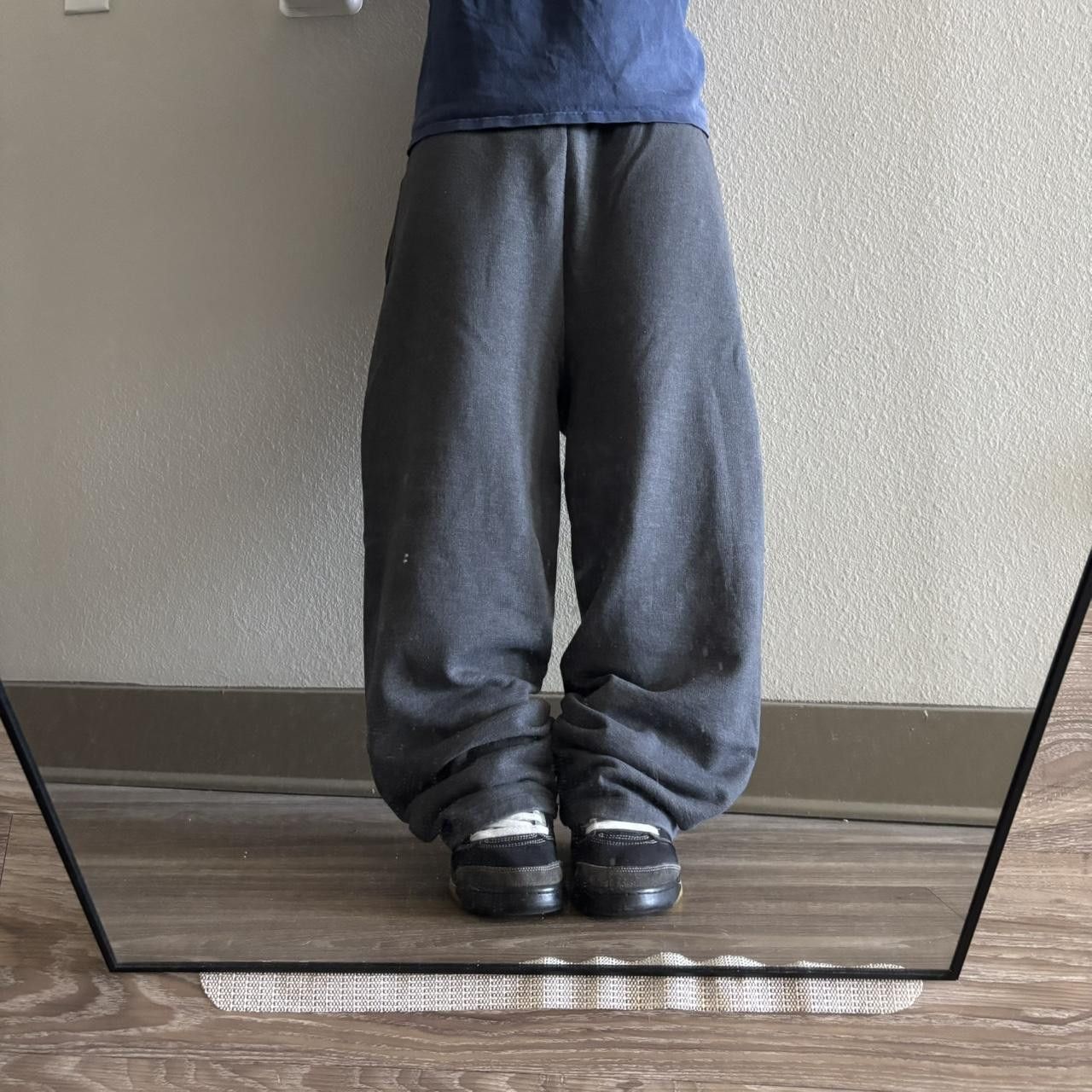 Vintage Crazy Vintage Y2K/2000s Baggy Grey Skater Essential Sweatpants! Fits M Size US 32 / EU 48 - 1 Thumbnail
