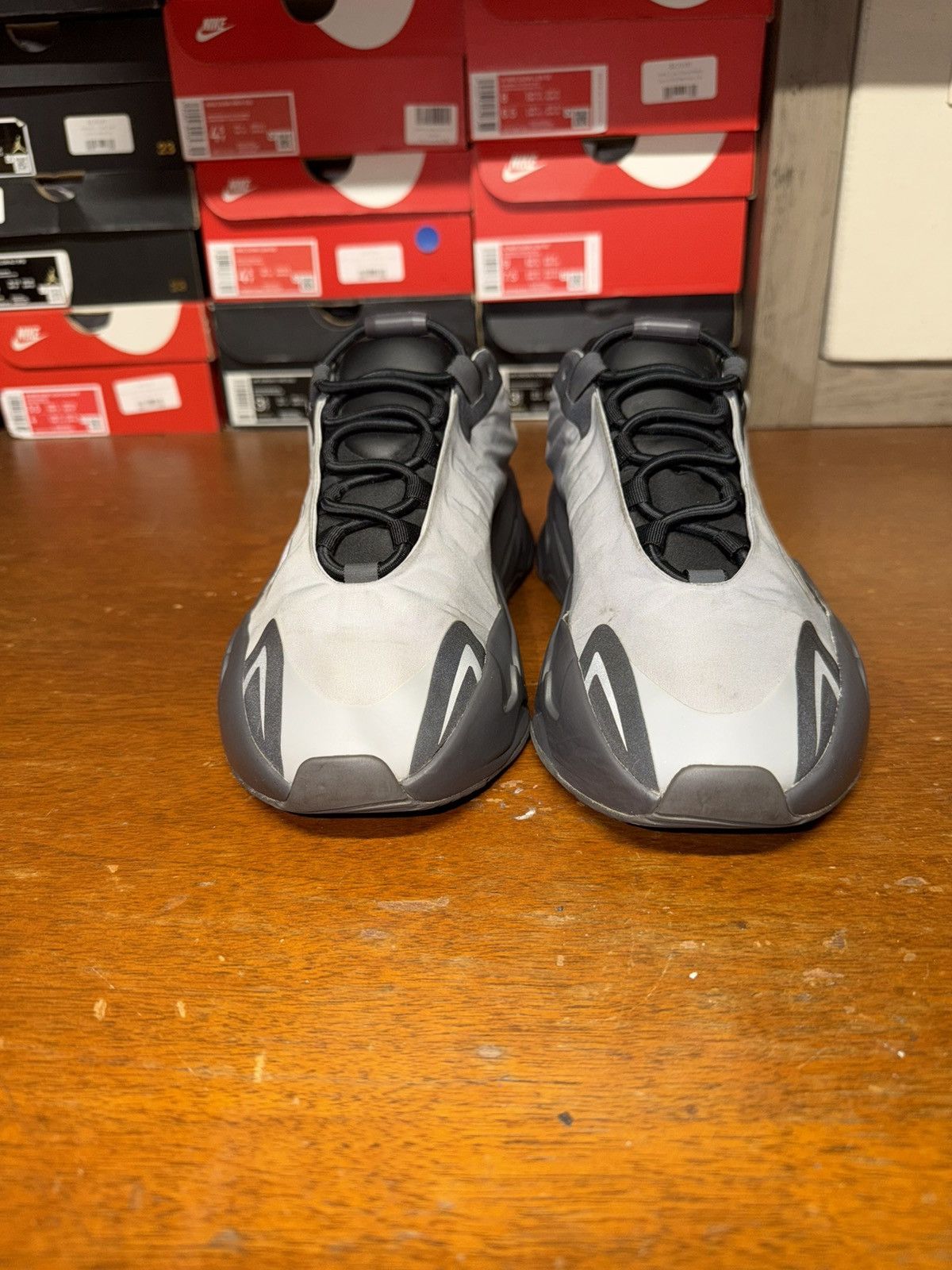Adidas Yeezy Boost 700 MNVN Metallic size 9.5 Size US 9.5 / EU 42-43 - 5 Thumbnail