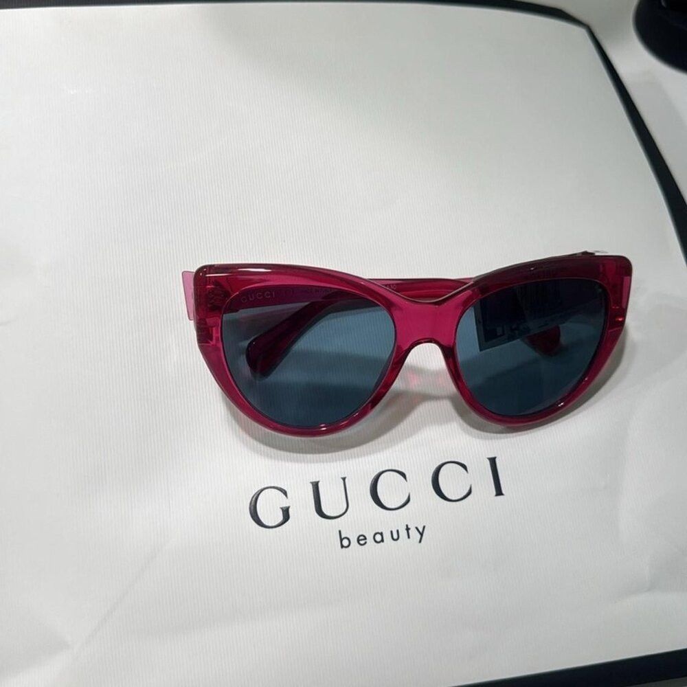 Gucci Gucci 56mm Cat Eye Sunglasses Red with blue lenses Size ONE SIZE - 8 Thumbnail