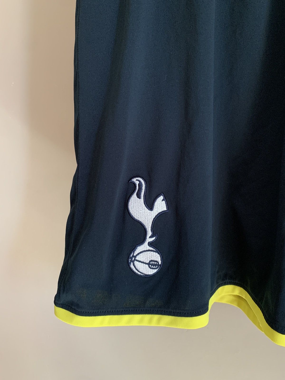 Under Armour Tottenham Hotspur 2014 Football Shorts Under Armour Soccer L Size US 36 / EU 52 - 3 Thumbnail