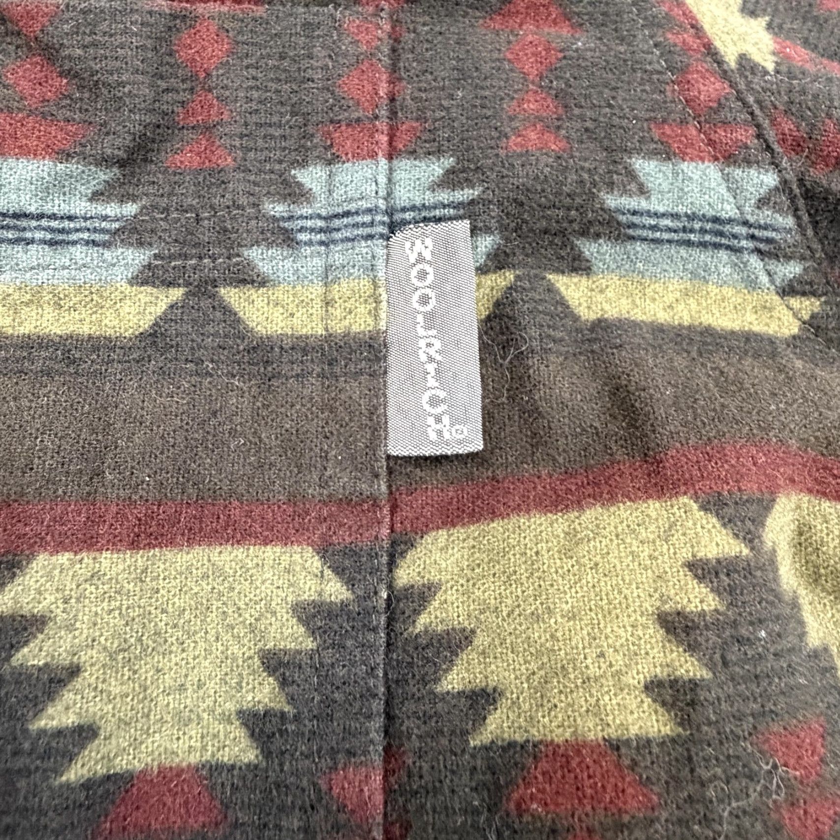 Vintage Woolrich Shirt Mens Large Green Flannel Button-Front Long Sleeve Geometric Southwest Aztec Outdoor Pockets Collared Button-Up - Mens Size US L / EU 52-54 / 3 - 5 Thumbnail