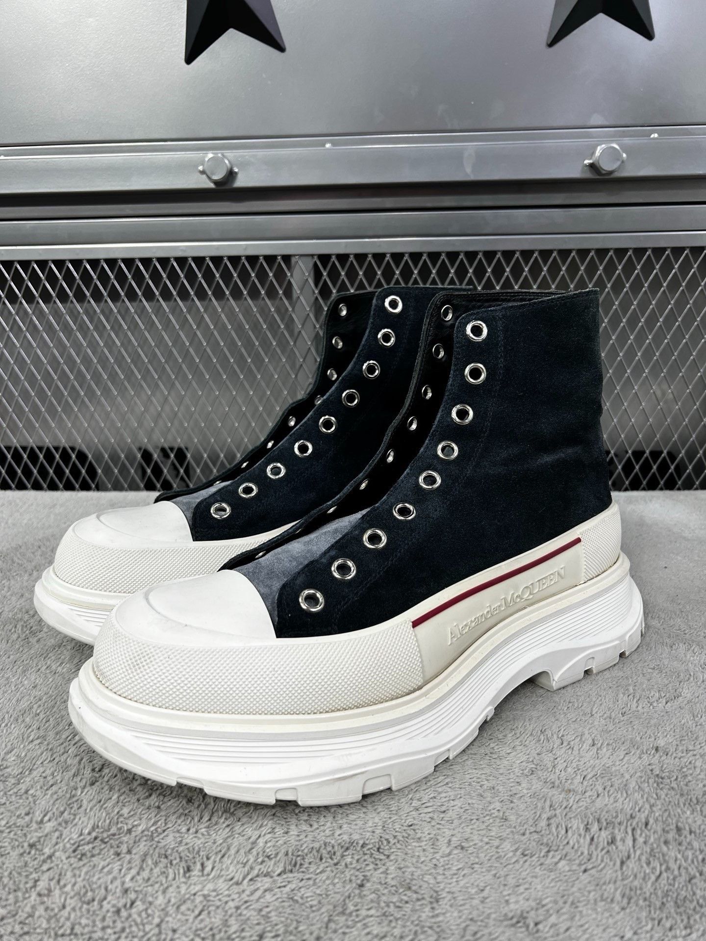Alexander McQueen Alexander McQueen Blue Boots 43 Men Size US 10 / EU 43 - 1 Thumbnail