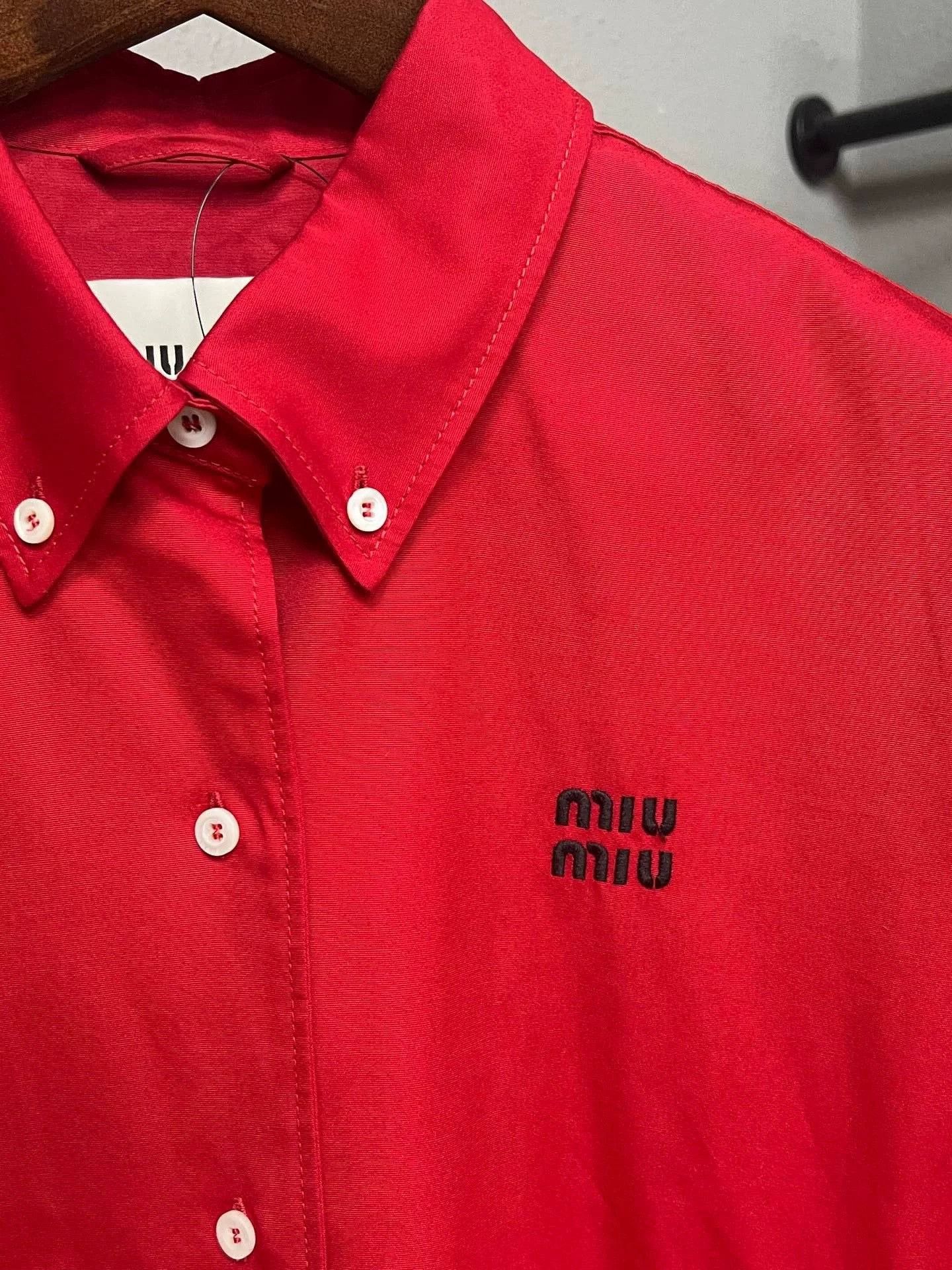 Miu Miu Miu Miu 25 Runway Red Small Logo Jacket Size ONE SIZE - 3 Thumbnail