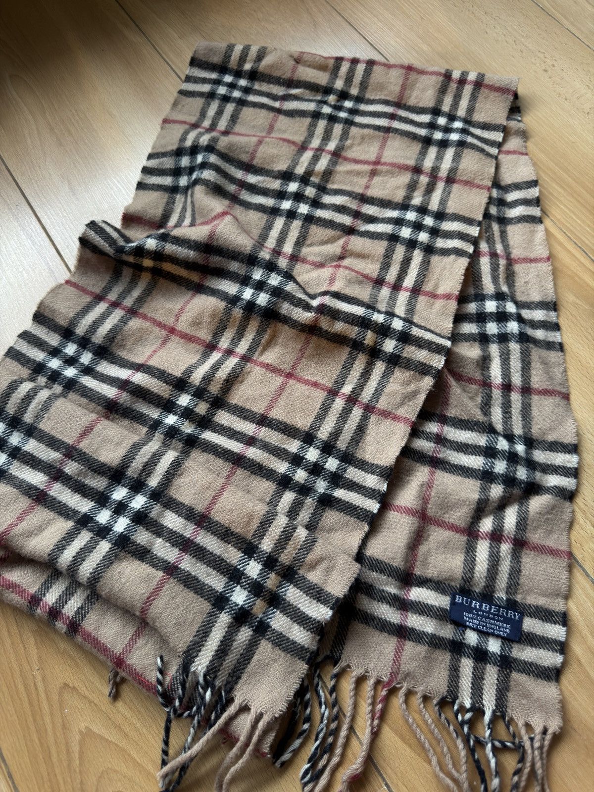 Burberry Burberrys vintage nova check panted cashmere scarf Size ONE SIZE - 1 Thumbnail