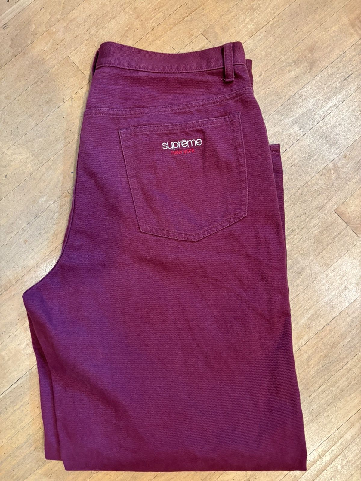 Supreme plum baggy pants
