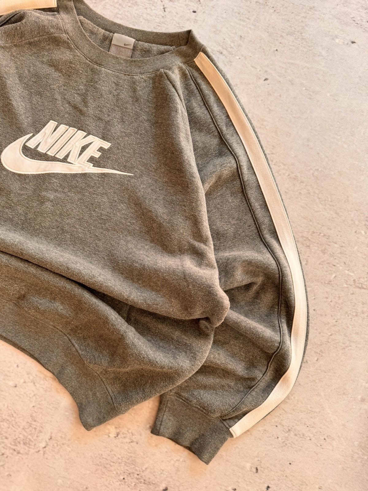 Nike × Vintage NIKE VINTAGE CENTER LOGO OVERSIZE BOXY SWEATSHIRT Size US M / EU 48-50 / 2 - 3 Thumbnail