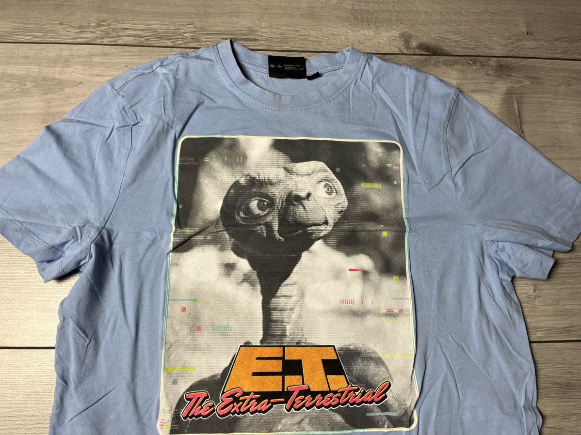 Universal Studios Universal City Tee Movie E.T. Big Logo The Extra Terrestrial Size US XL / EU 56 / 4 - 3 Thumbnail