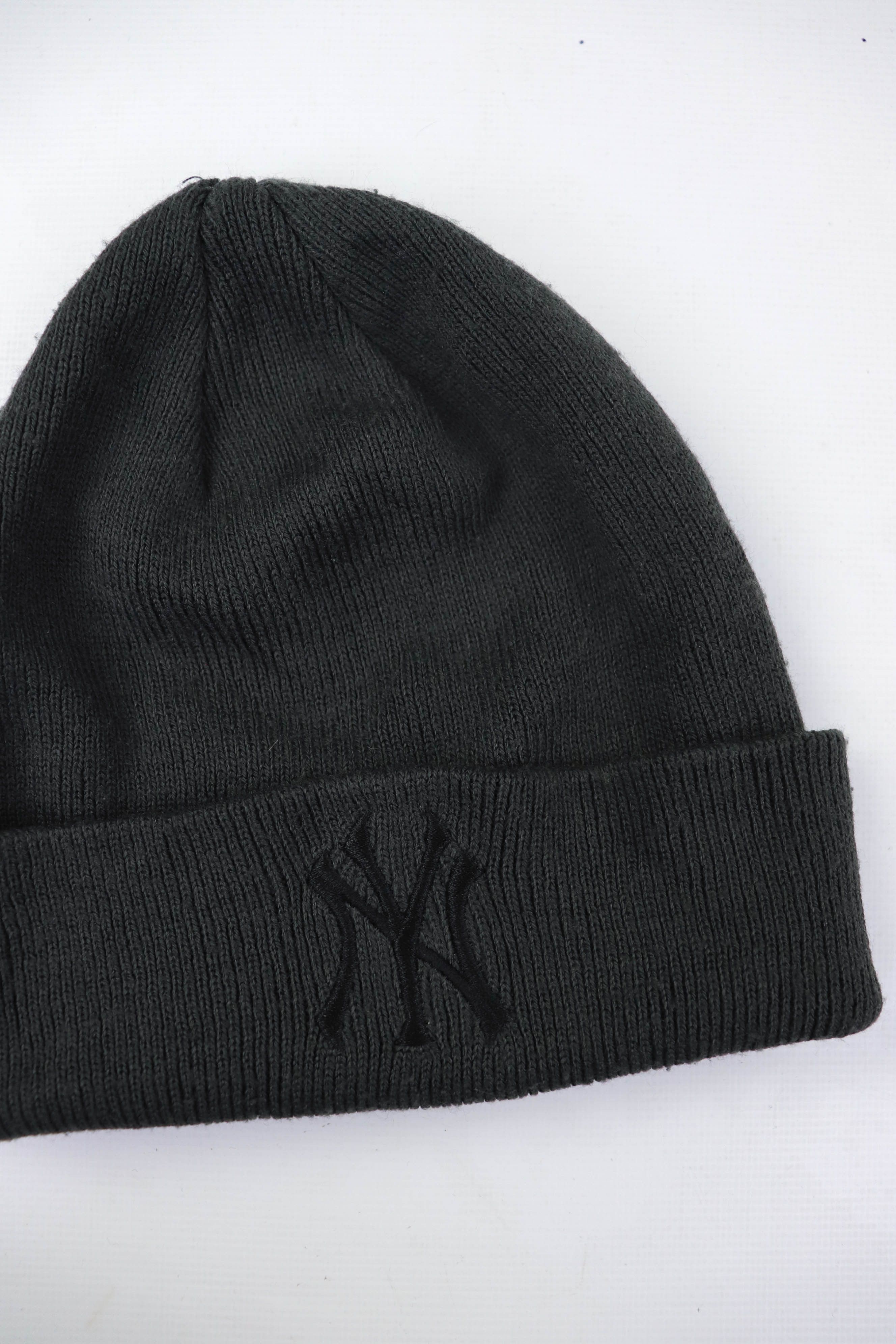 New Era × New York Yankees × Vintage 90s Vintage New Era New York Yankees Dark Gray Beanie Hat Size ONE SIZE - 6 Thumbnail