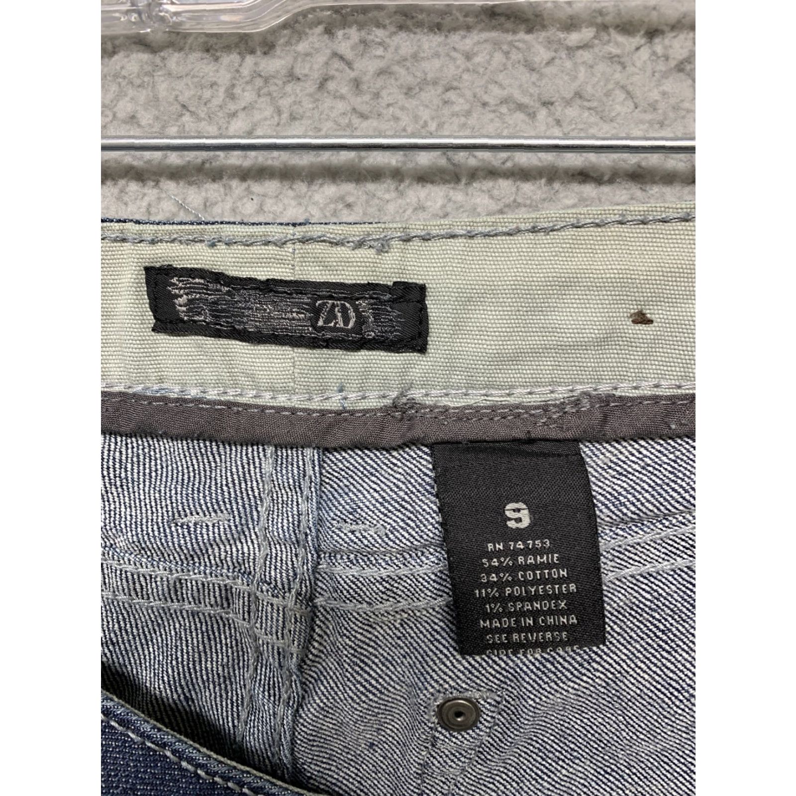 Vintage ZD Blue Jeans Womens Size 9 Low Rise 33W x 31.5L Dark Wash Rivets Embellished Jeans Womens Slim Straight 5-Pocket ZD Size 30" / US 8 / IT 44 - 7 Thumbnail