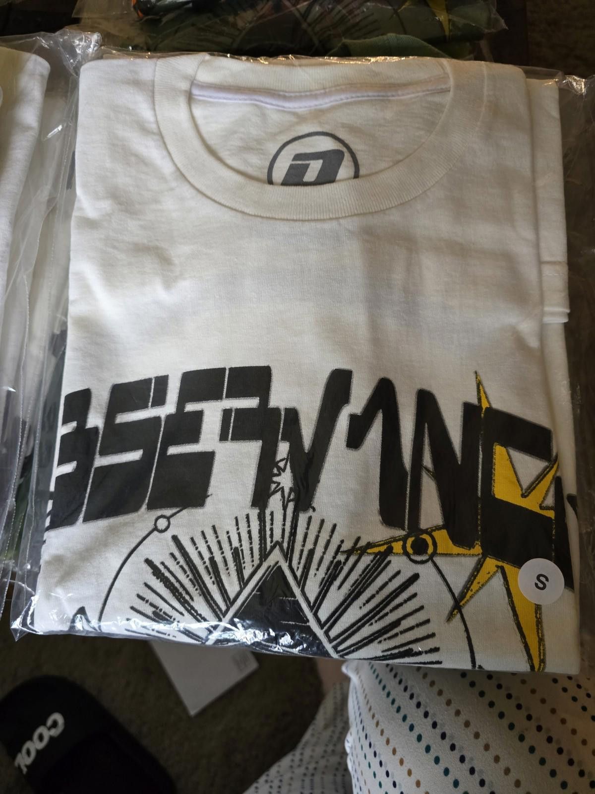 Designer White Graphic T-Shirt Observance Labs Shirt Size S Size US S / EU 44-46 / 1 - 3 Thumbnail
