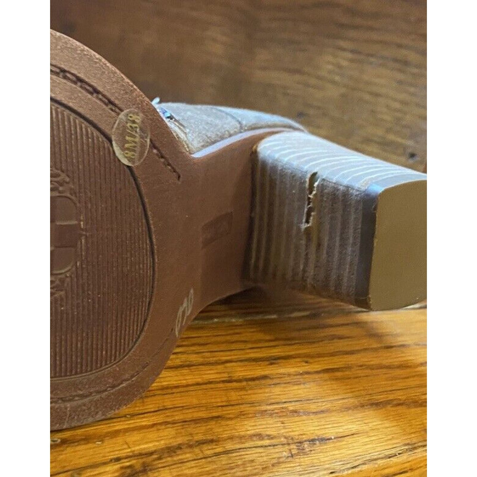 Vince Camuto Vince Camuto Trending Suede Tan Boots Women’s 8 Shoes Heel Size US 8 / IT 38 - 9 Thumbnail