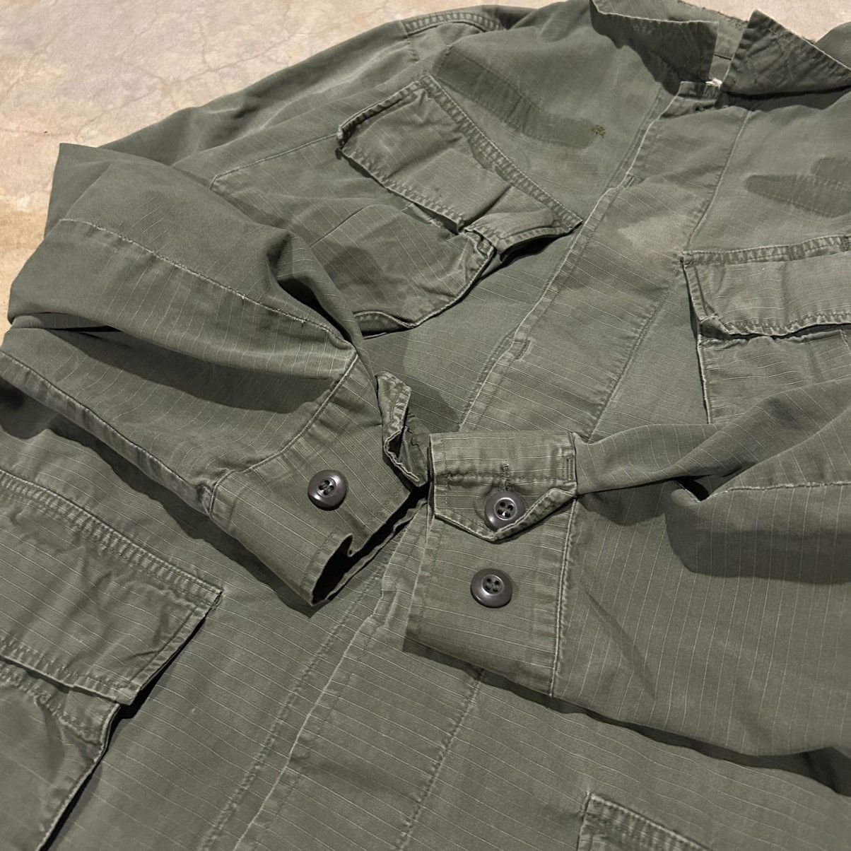 Vintage Vintage OG-107 Vietnam War Ripstop Poplin Slant Pocket Shirt Size US M / EU 48-50 / 2 - 4 Thumbnail
