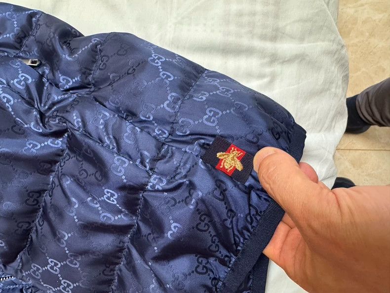 Gucci GucciPopular dark flower GG full logo down vest 2503-Nextar Size US S / EU 44-46 / 1 - 7 Thumbnail