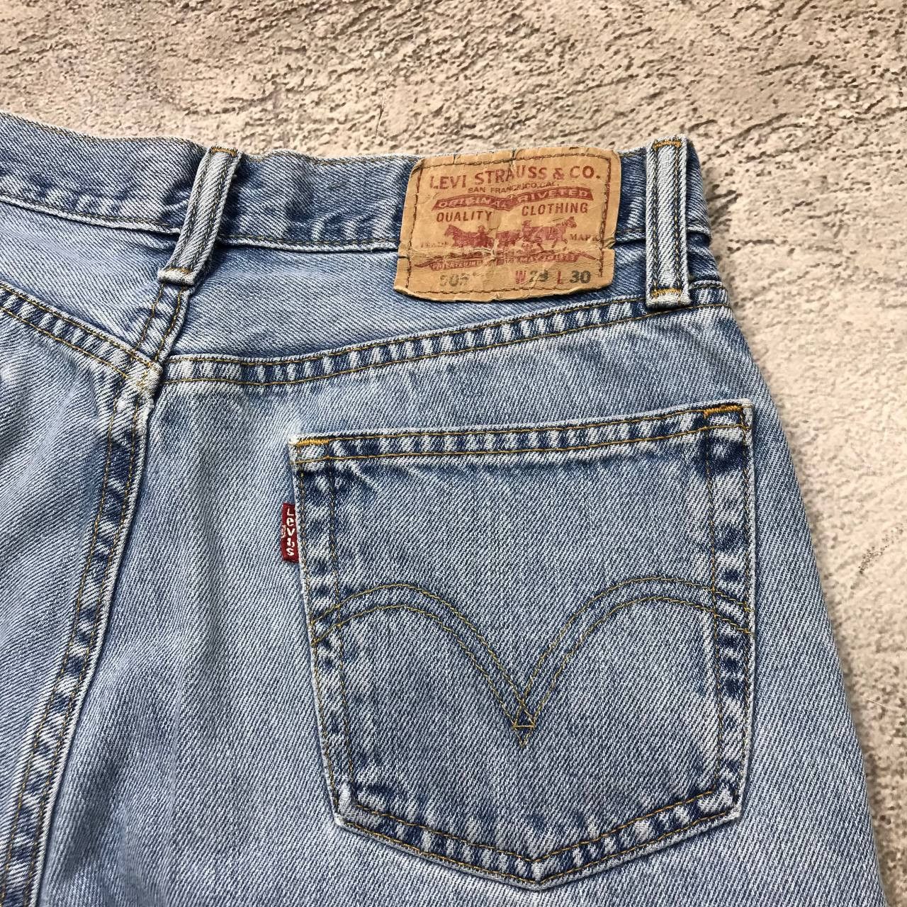Vintage Vintage Levis Thrashed Denim Shorts Y2K Streetwear Boxy 29 Size US 29 - 4 Thumbnail