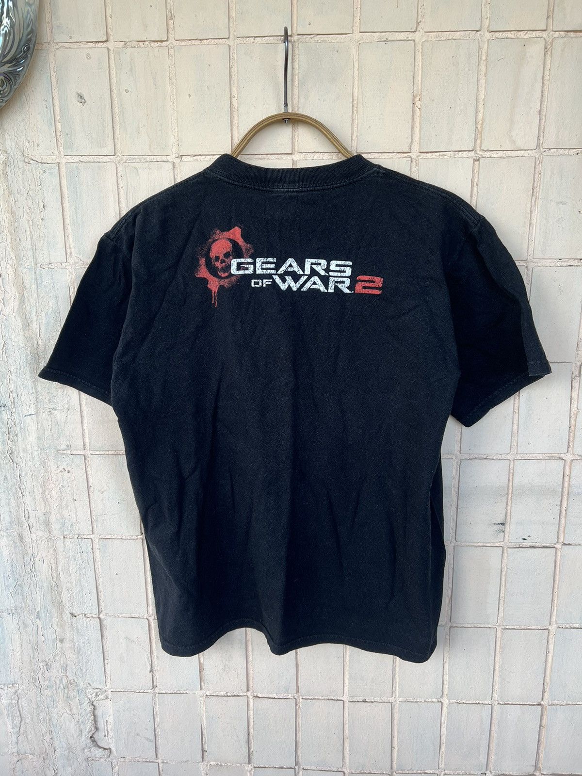 Vintage Vintage y2k 00s gears of war 2 gow shirt Size US S / EU 44-46 / 1 - 12 Thumbnail