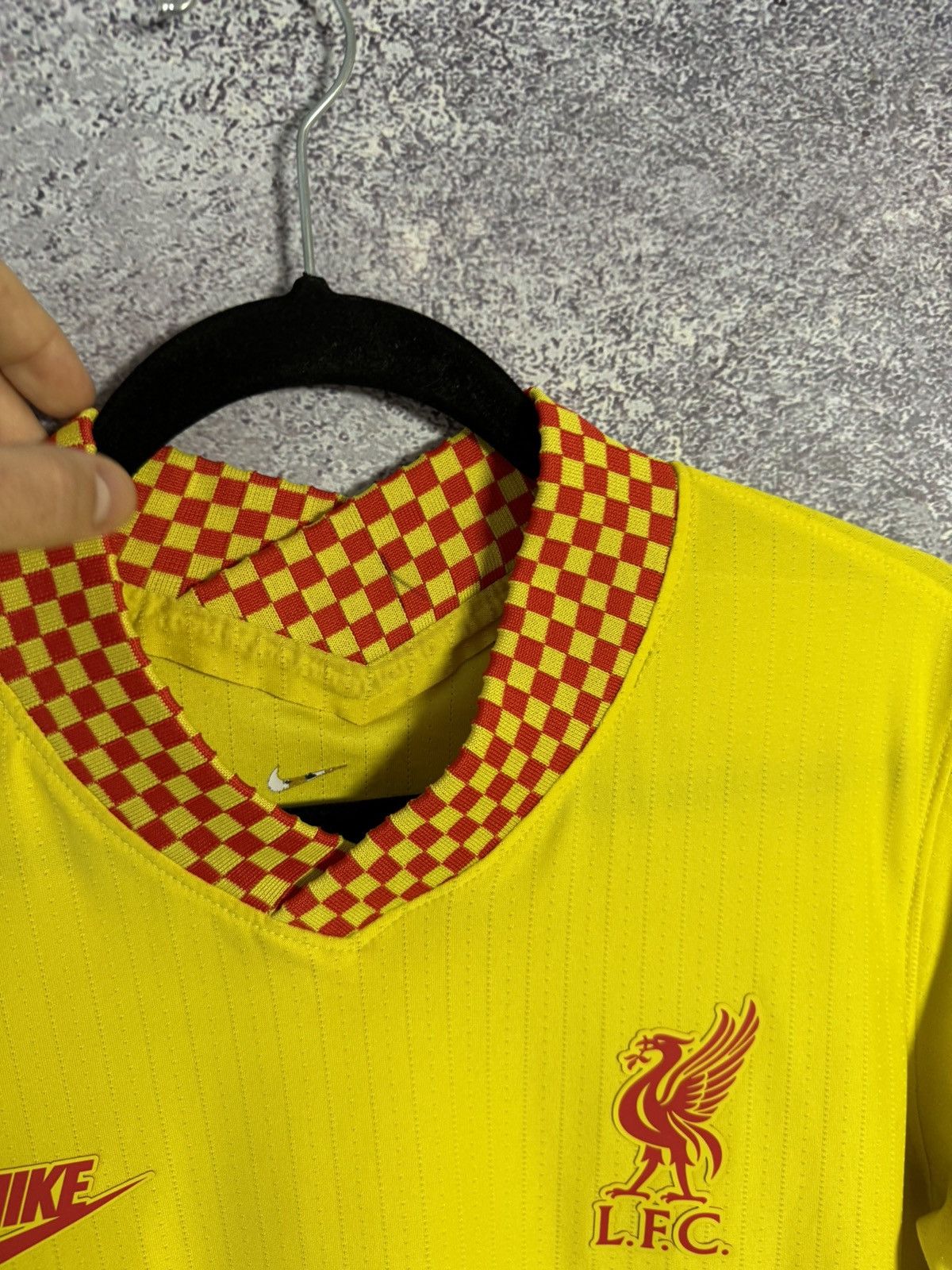 Nike Liverpool 2021/22 Nike Soccer Jersey y2k blokecore Size US S / EU 44-46 / 1 - 10 Thumbnail