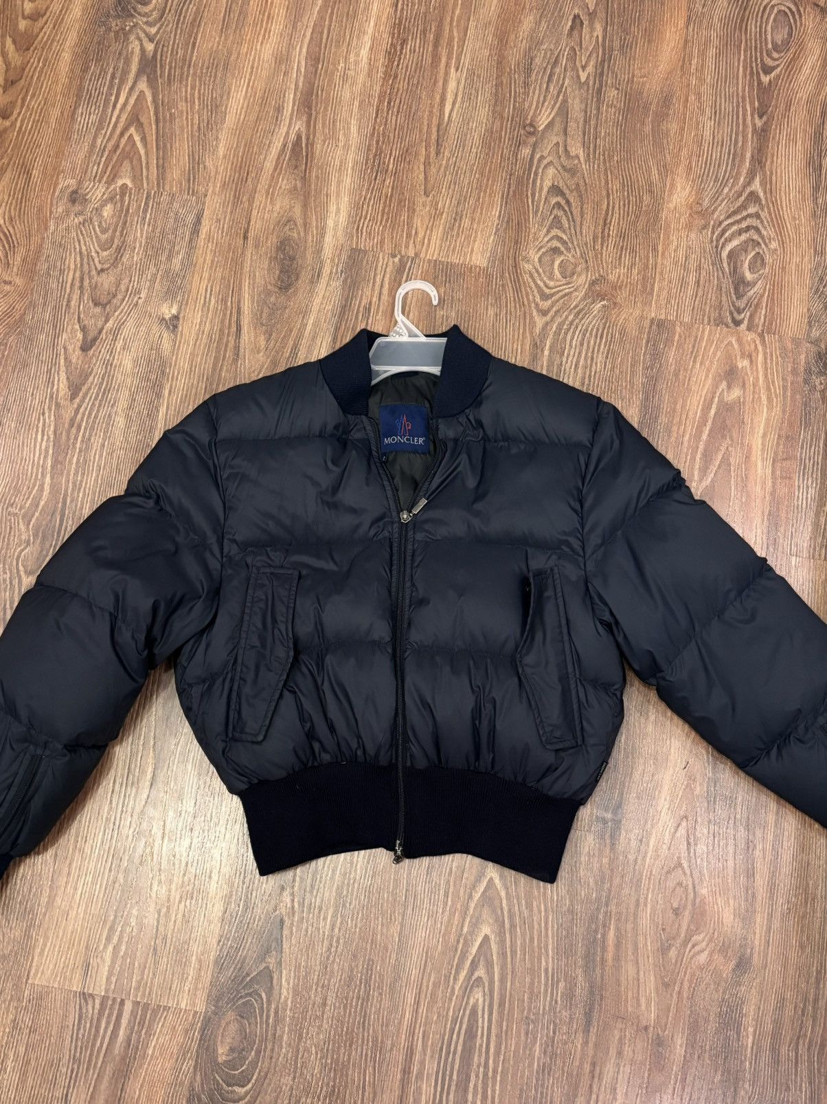 Moncler Moncler vintage bomber like new Size US M / EU 48-50 / 2 - 1 Thumbnail