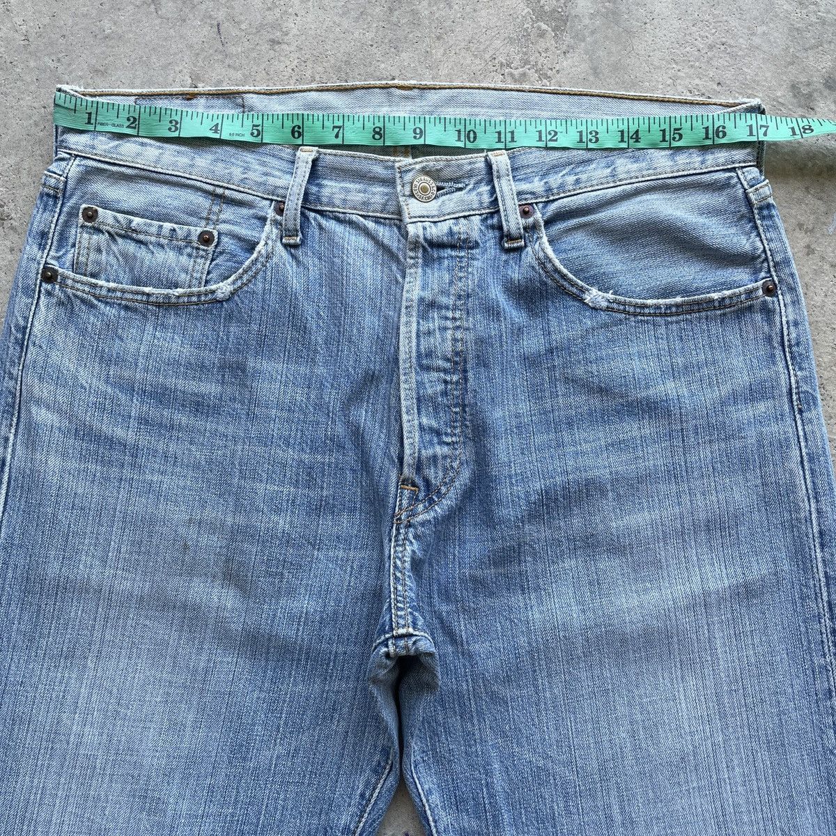 Levi's Vintage Levi’s 501 Faded ButtonFly Jeans Lightwashed Pants Size US 34 / EU 50 - 6 Thumbnail