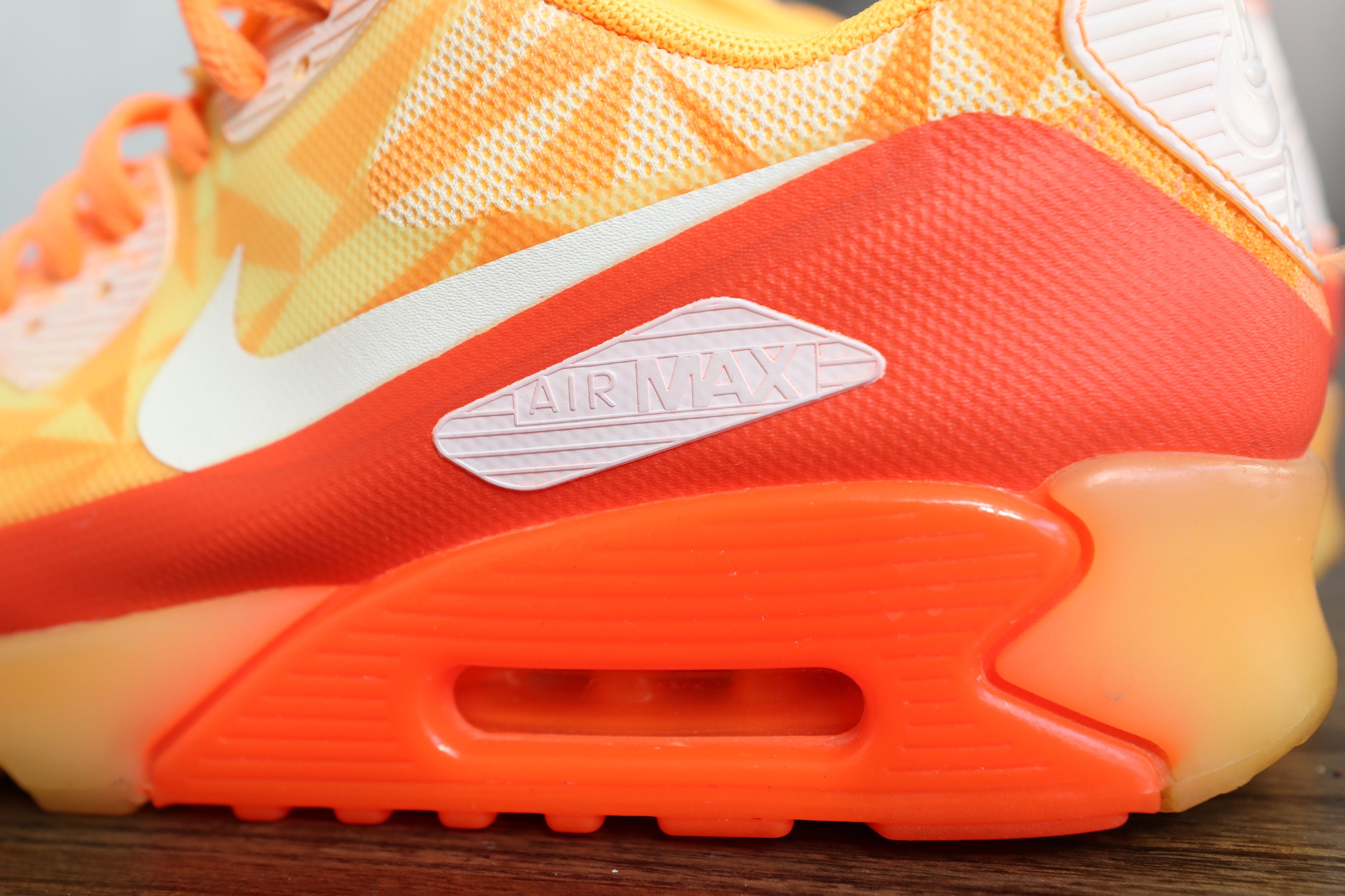 Nike Nike Air Max 90 Ice 'Atomic Mango' (9.5) Size US 9.5 / EU 42-43 - 8 Thumbnail
