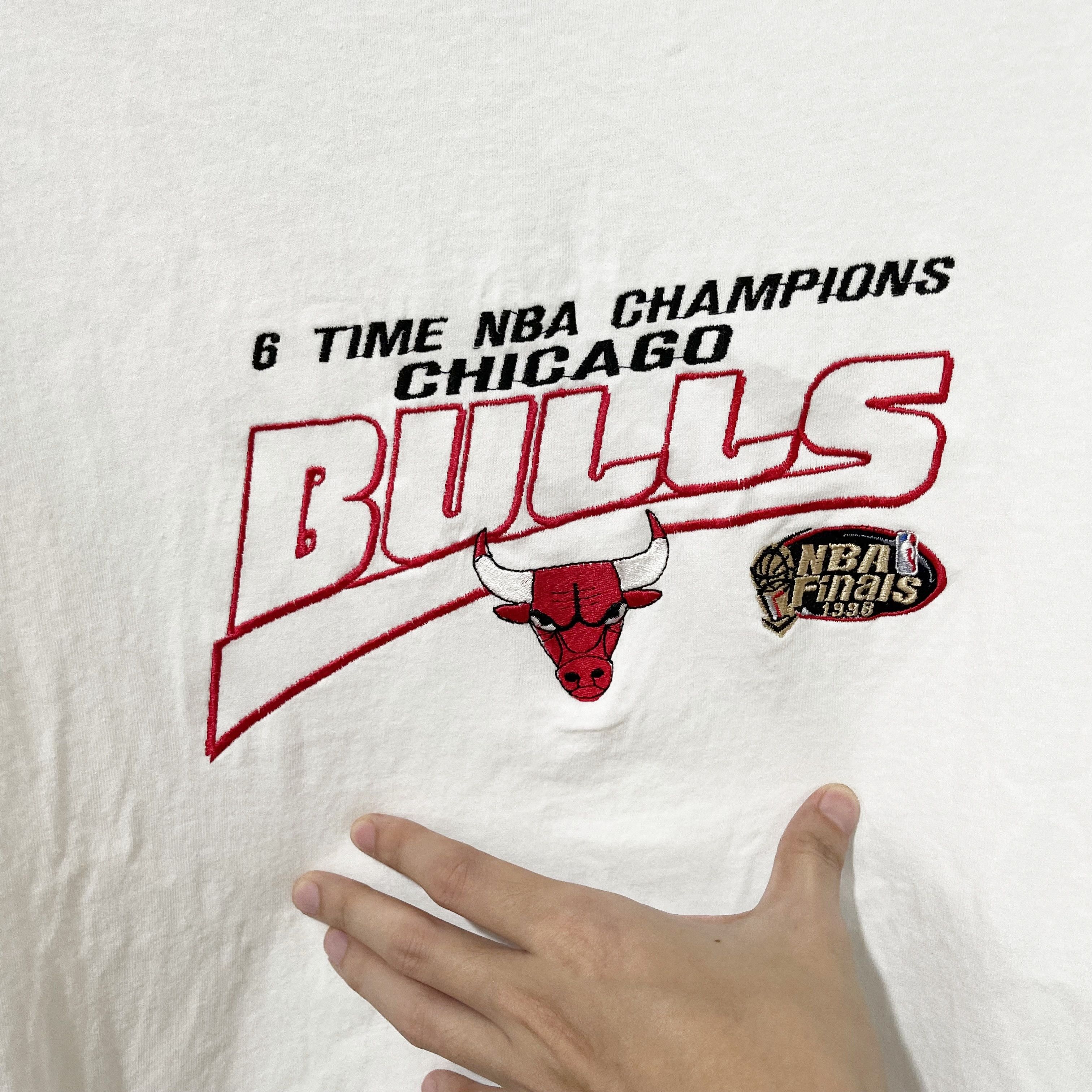 NBA Vintage Chicago Bulls 6 Time NBA Champions T-Shirt Size US L / EU 52-54 / 3 - 2 Thumbnail