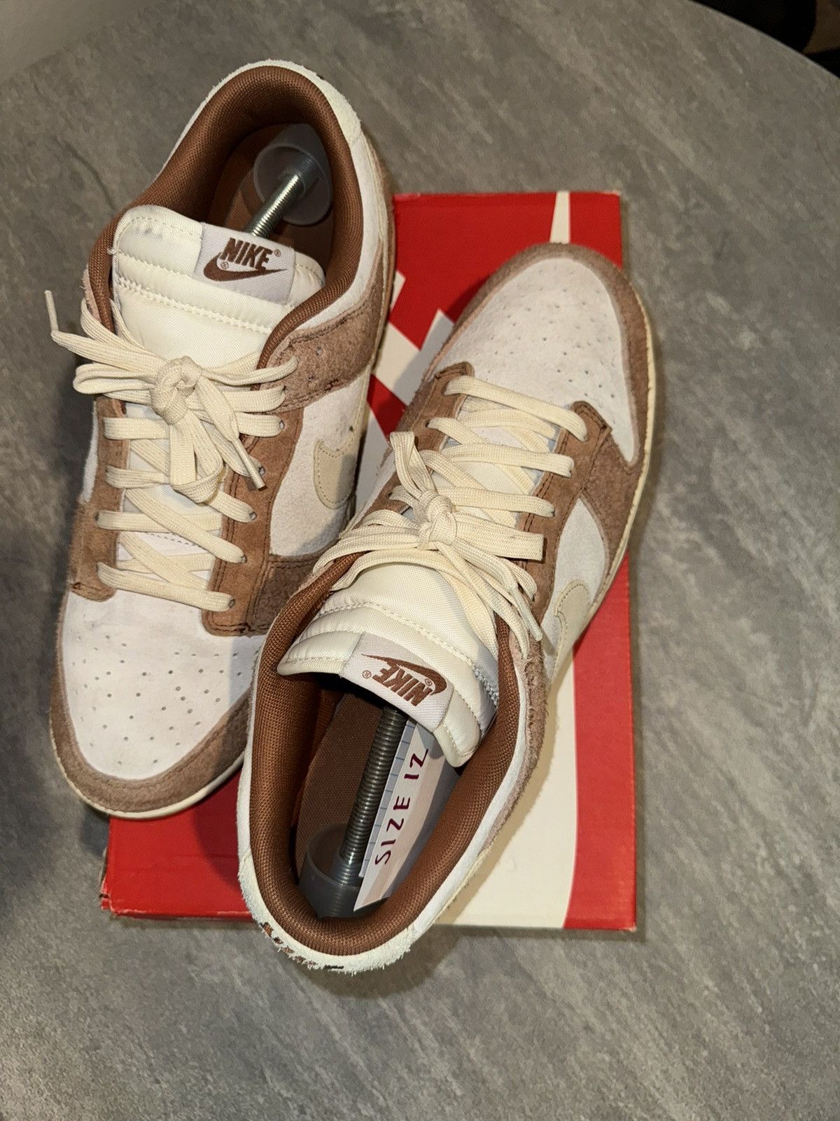 Nike Nike Medium Curry Dunks Size US 12 / EU 45 - 2 Thumbnail