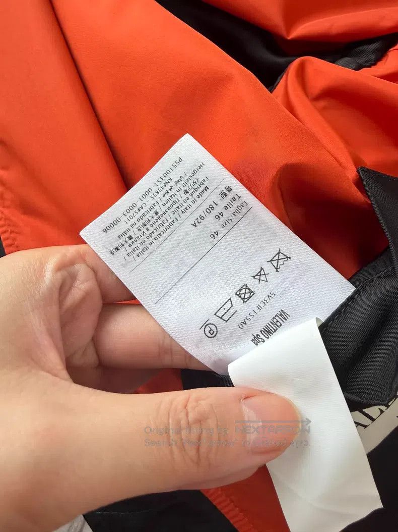 Valentino Valentino Jacket coat Size M / US 6-8 / IT 42-44 - 4 Thumbnail