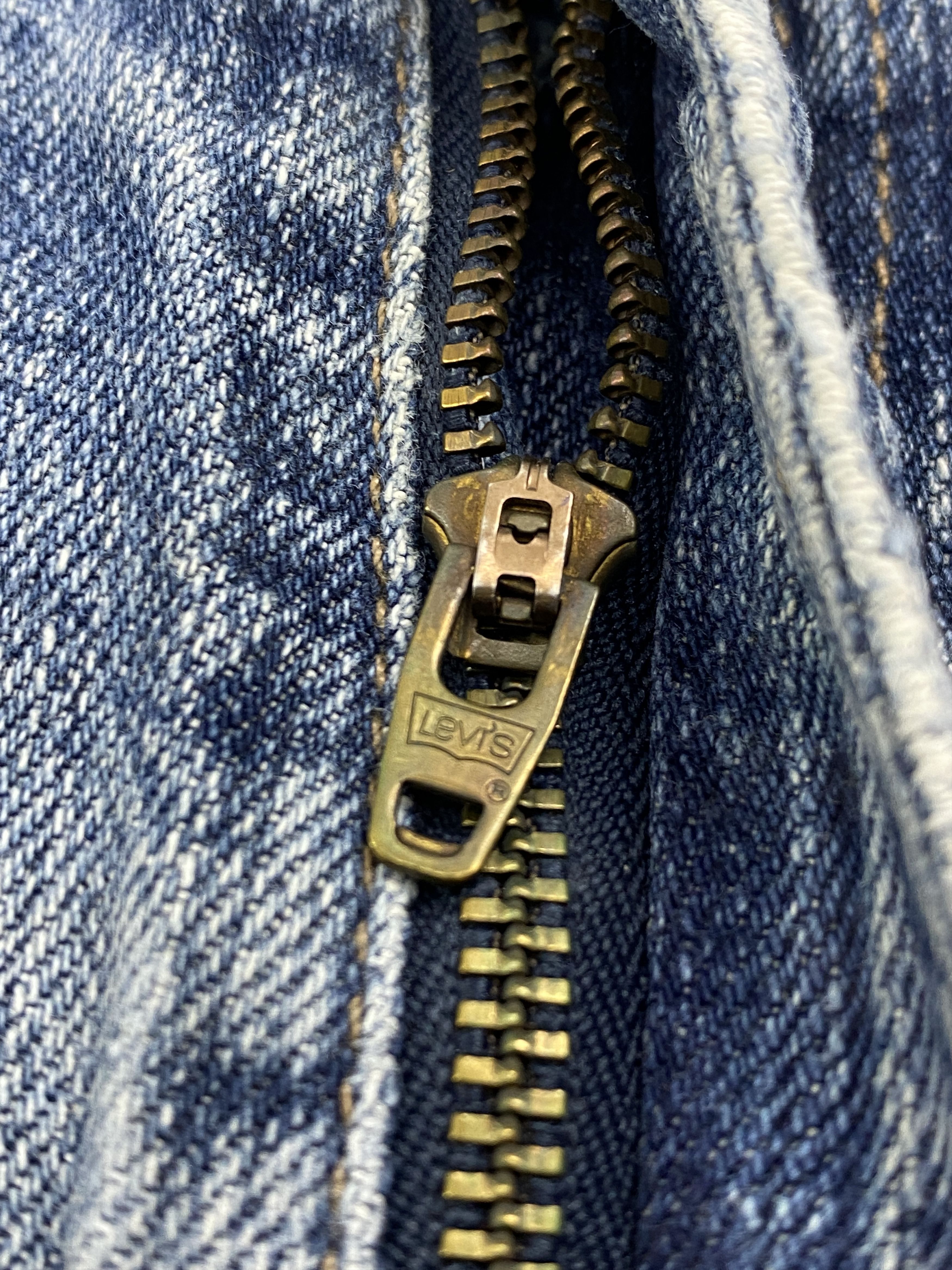 Levi's Vintage Levis 569 Faded Blue Jeans DP2619 Size US 40 / EU 56 - 14 Thumbnail