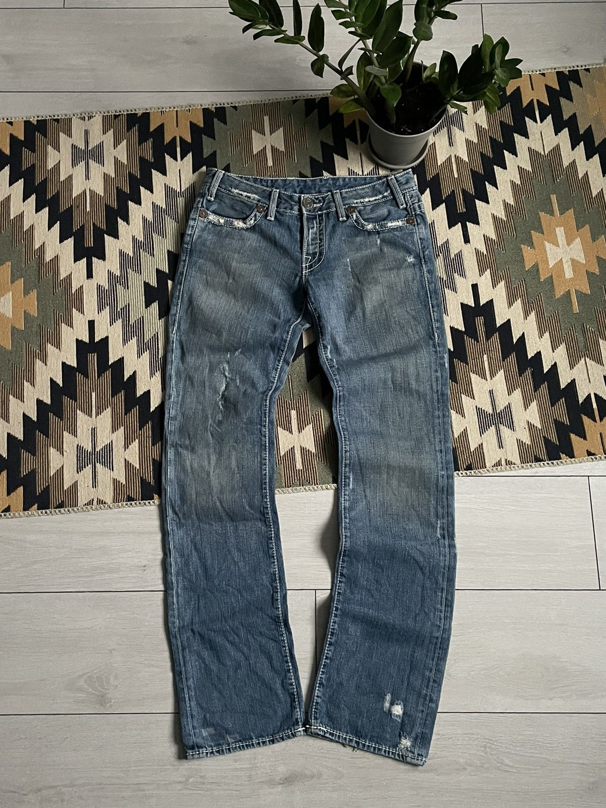 True Religion Vintage Y2K True Religion Distressed Denim Jeans Size US 29 - 2 Thumbnail