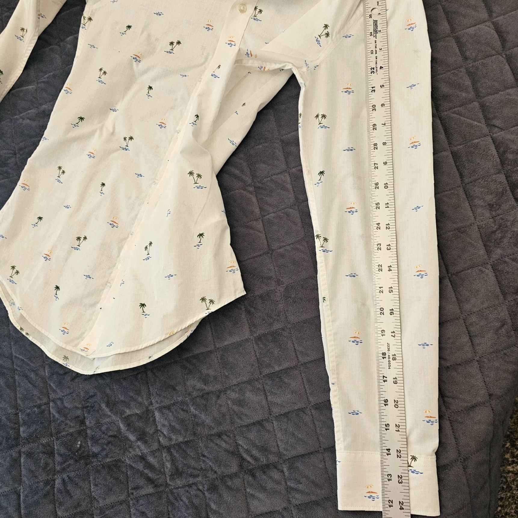 H&M H&M Shirt Men Button-Down White Palm Trees Print Long Sleeve Size S Geometric Pattern Cotton Blend Reg Fit Size US S / EU 44-46 / 1 - 7 Thumbnail