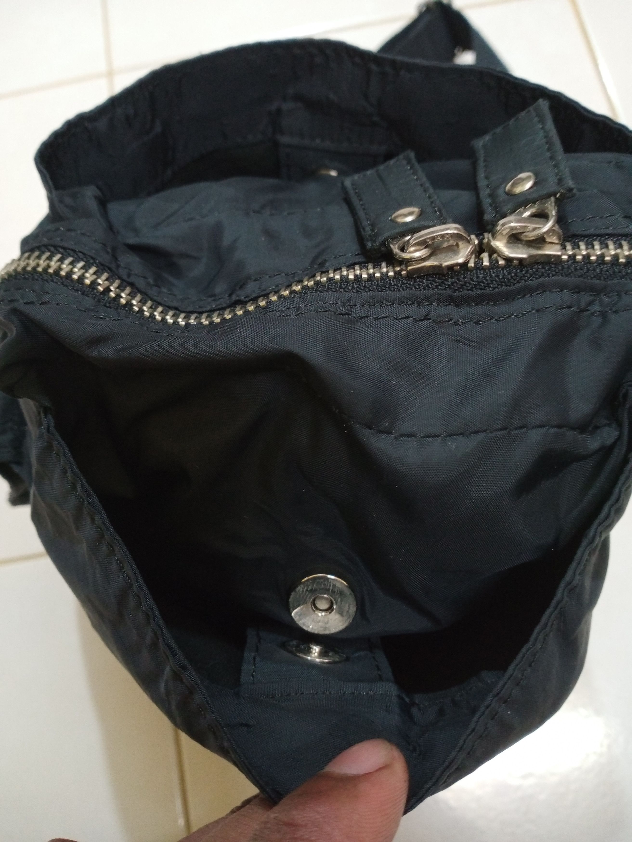 Yohji Yamamoto Rare Vintage Yohji Yamamoto Y'saccs Nylon Shoulder Bag Size ONE SIZE - 4 Thumbnail