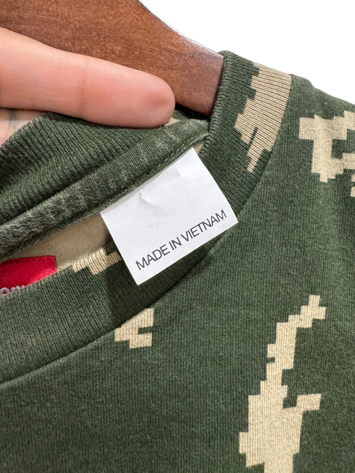 Supreme Small Box Logo L/S Tee FW21 Olive Russian Camo