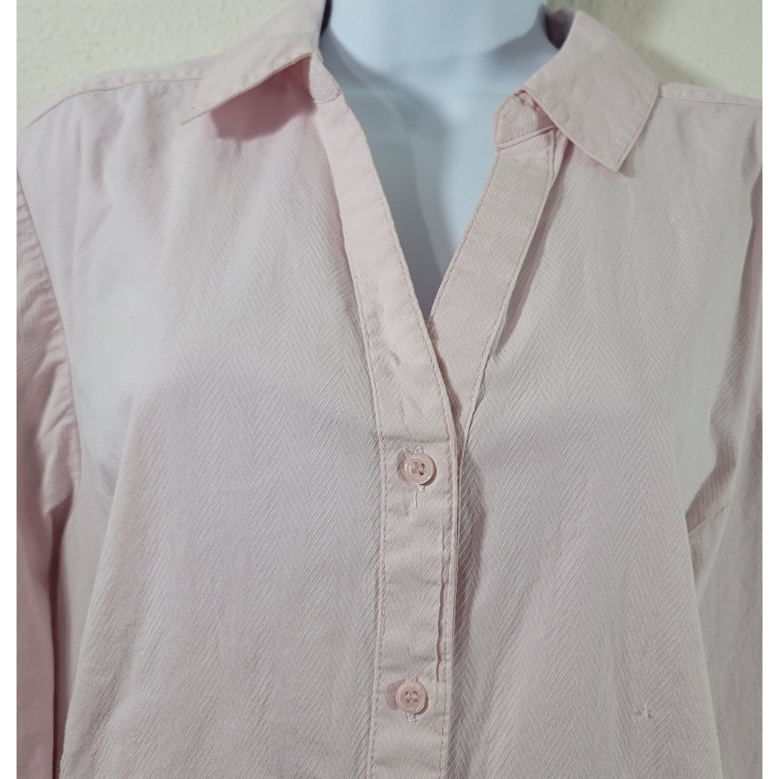 Other Lane Bryant Pink Button Up Collar Top 22 Lightweight Soft Size 3XL / US 20-22 - 5 Thumbnail