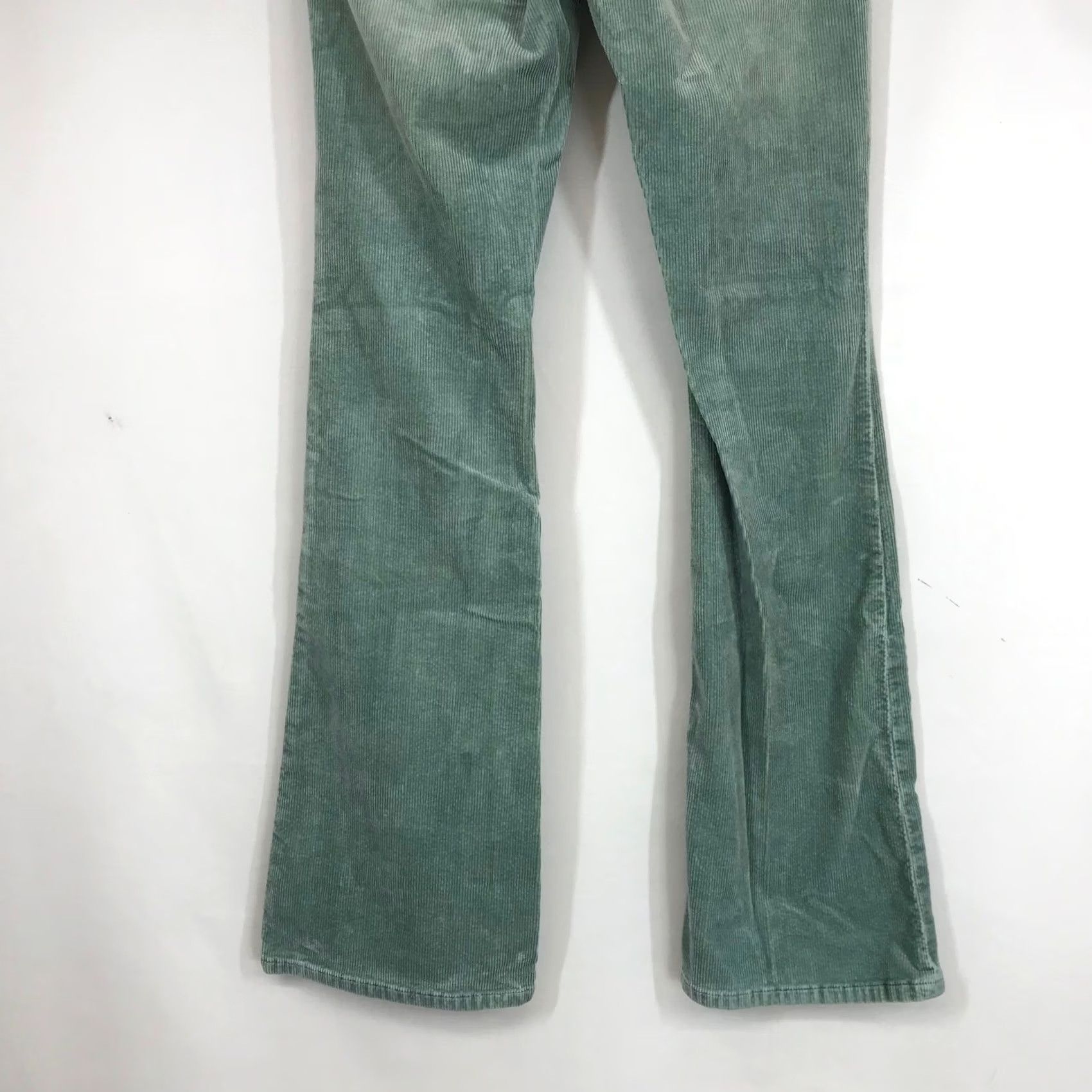 Vintage VINTAGE Pilcro and the Letterpress Corduroy Flare Pants Green 25 Front Patch Pockets Slim Flare Womens Size 42" / US 20 - 6 Thumbnail
