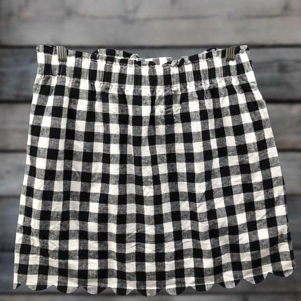 J.Crew VINTAGE J. Crew Not Vintage; J. Crew Cotton Linen Mini Skirt Womens 10 Black White Gingham Scallop Hem - but exclude vintage if not; Sorry. Size 32" / US 10 / IT 46 - 1 Thumbnail