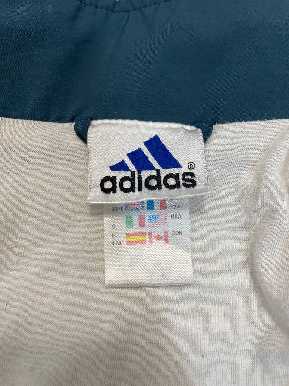 Adidas Vintage Adidas Windbreaker Jacket Y2K Full Zip Retro Sport Size US L / EU 52-54 / 3 - 17 Thumbnail