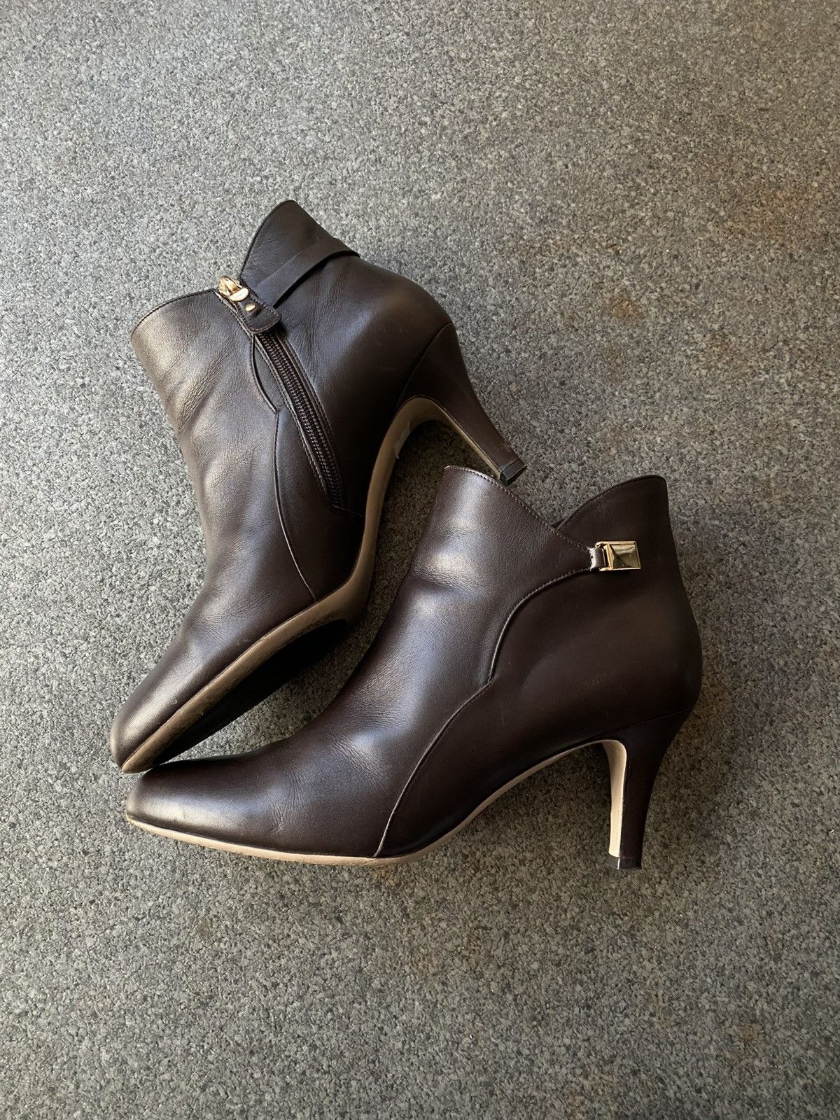 Salvatore Ferragamo Salvatore Ferragamo Chiara Black Leather Pump Ankle Boots Size US 10 / IT 40 - 2 Thumbnail