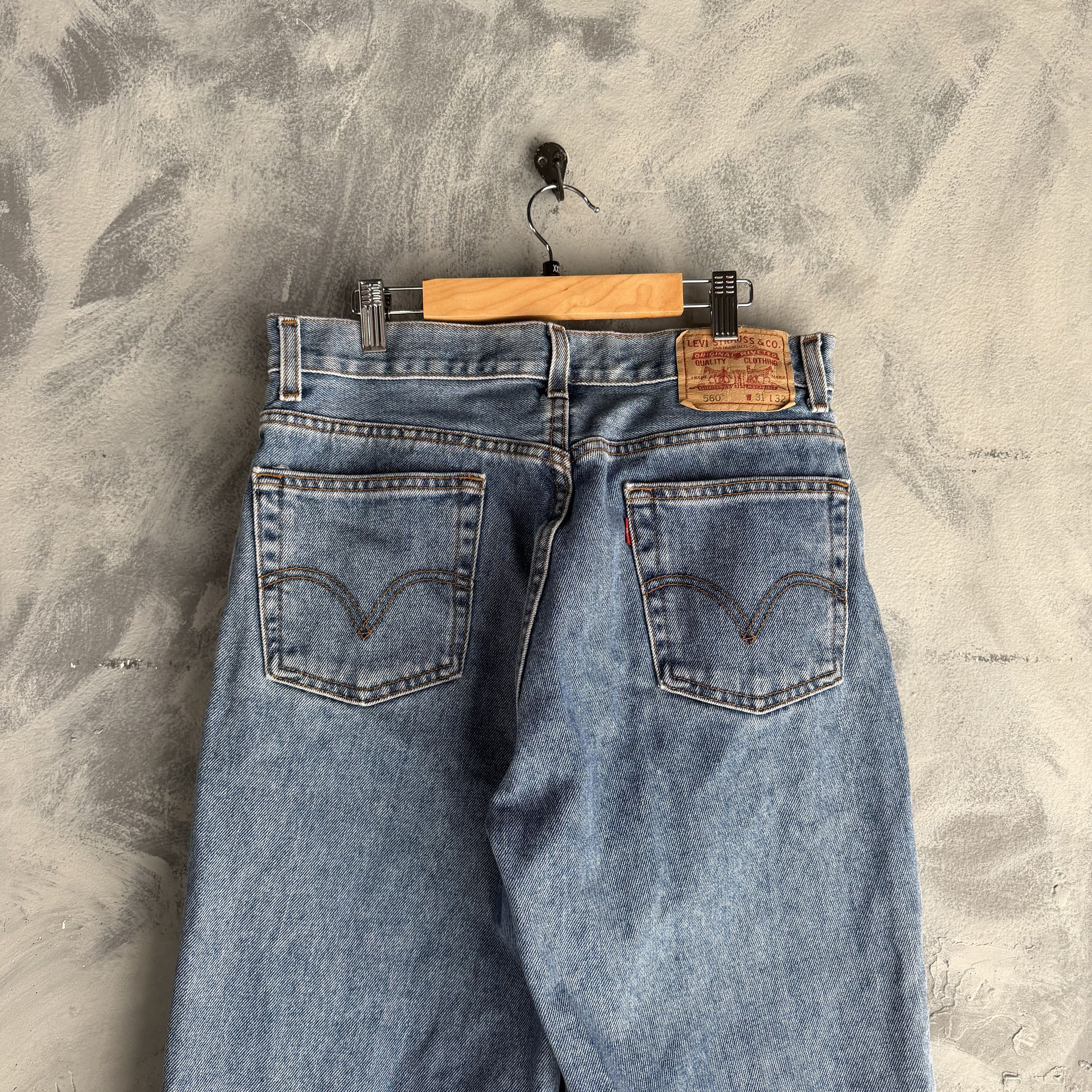 Levi's Vtg Levis 560 Jeans Mens 31x 32 90s Blue Red Tab Size US 31 - 1 Thumbnail