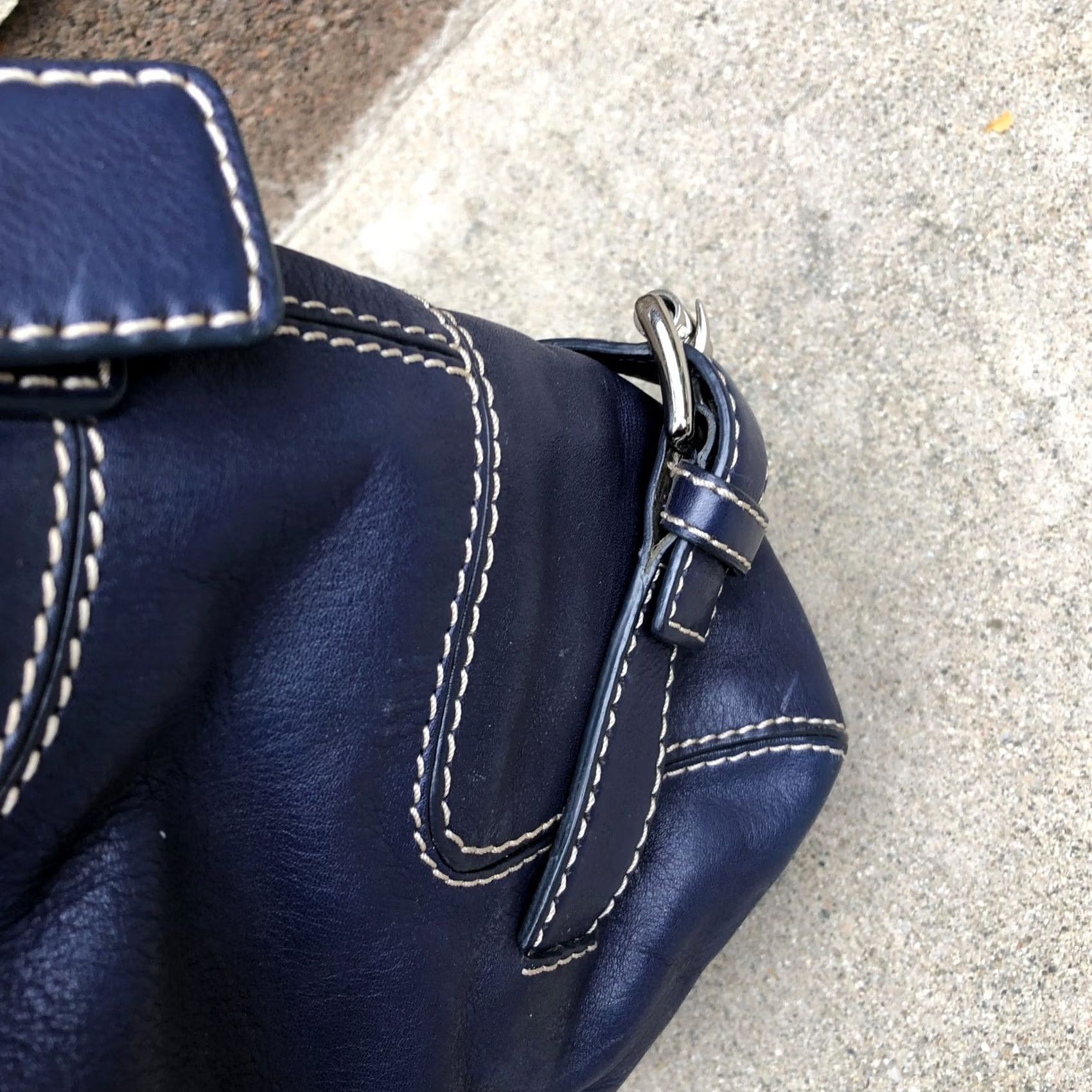 Michael Kors VINTAGE Michael Kors Shoulder Bag Women's Leather Blue Purse Medium 14x11x5 Designer Size ONE SIZE - 6 Thumbnail
