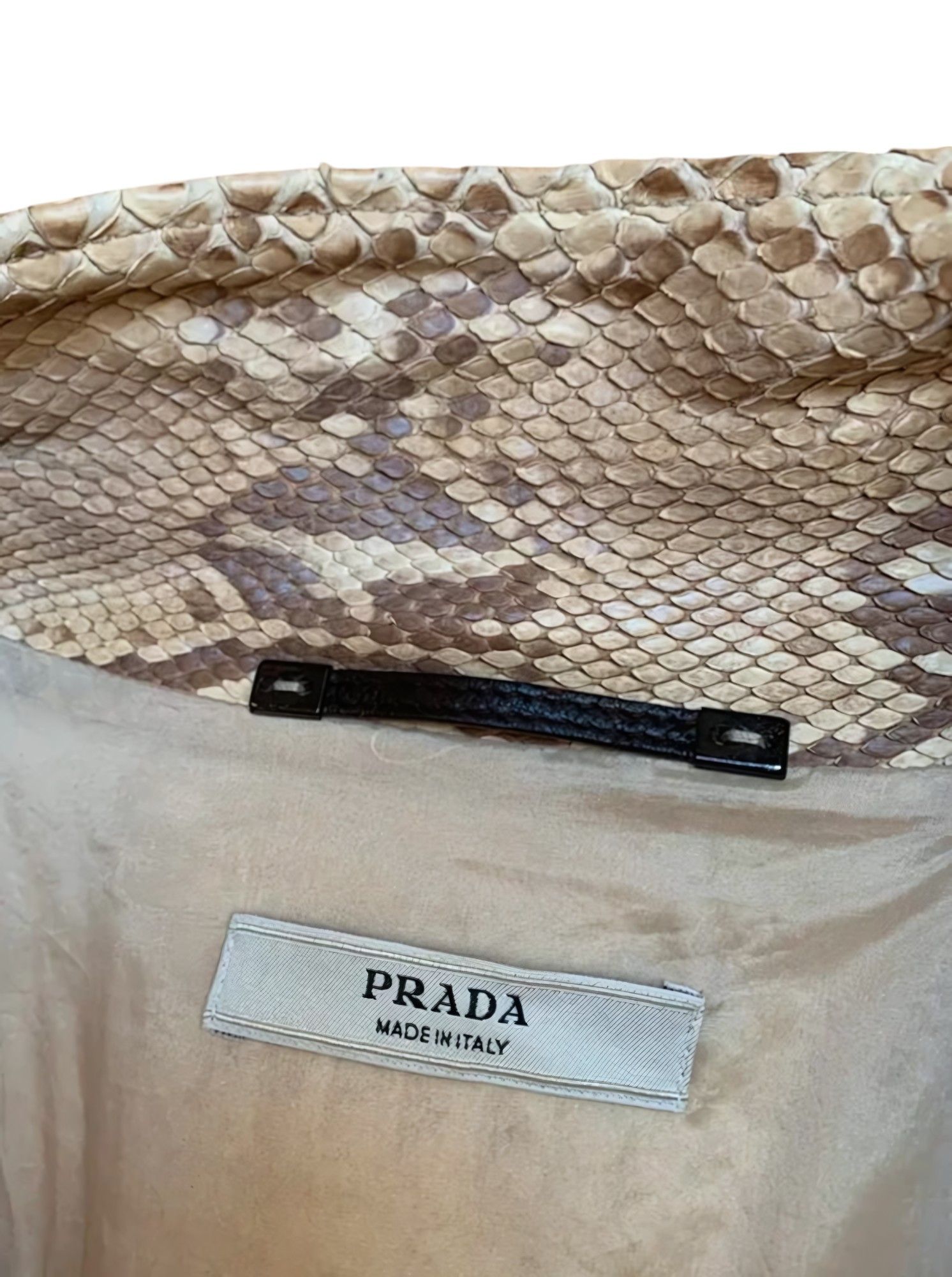 Prada S/S 2004 REAL PYTHON SKIN LEATHER SHORT BELTED JACKET Size L / US 10 / IT 46 - 8 Thumbnail