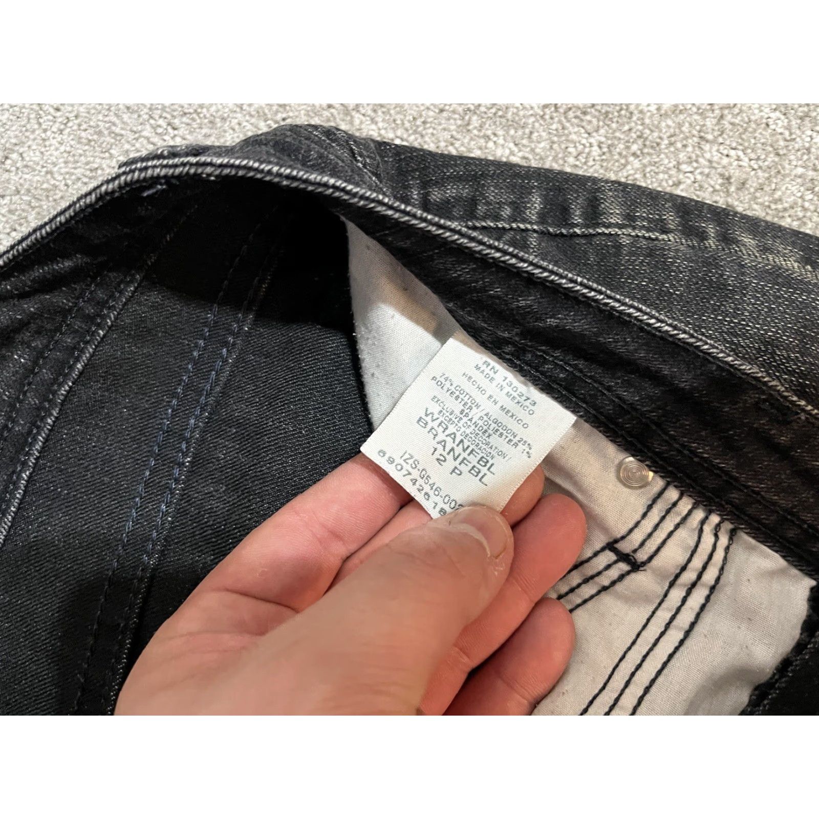 Wrangler VINTAGE Wrangler Jeans Black Distressed Straight 12P Petite Womens Size 34" / US 12 / IT 48 - 6 Thumbnail