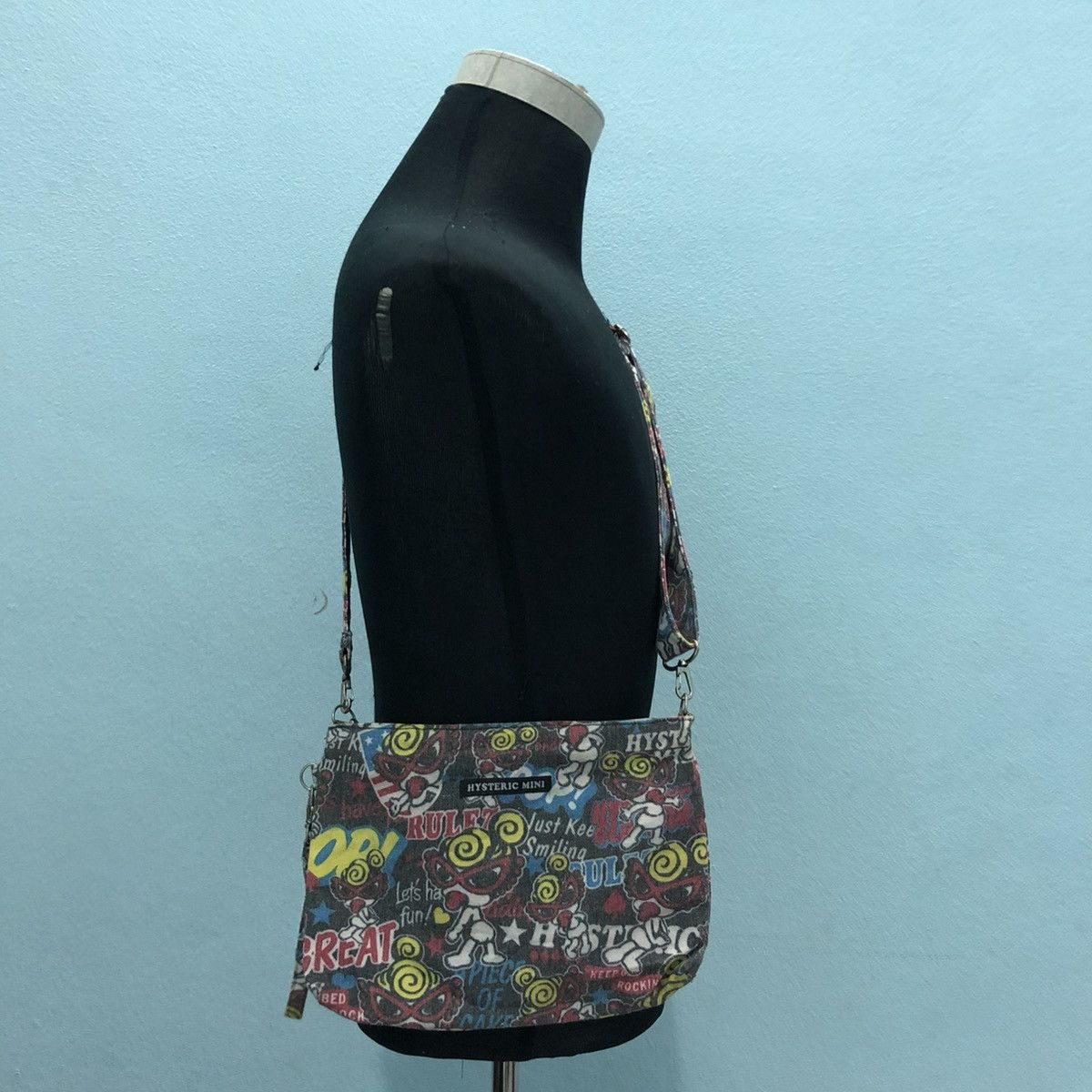Hysteric Glamour ‼️YES‼️ HYSTERIC GLAMOUR FULL PRINT CLUTCH CROSSBODY BAG Size ONE SIZE - 8 Thumbnail