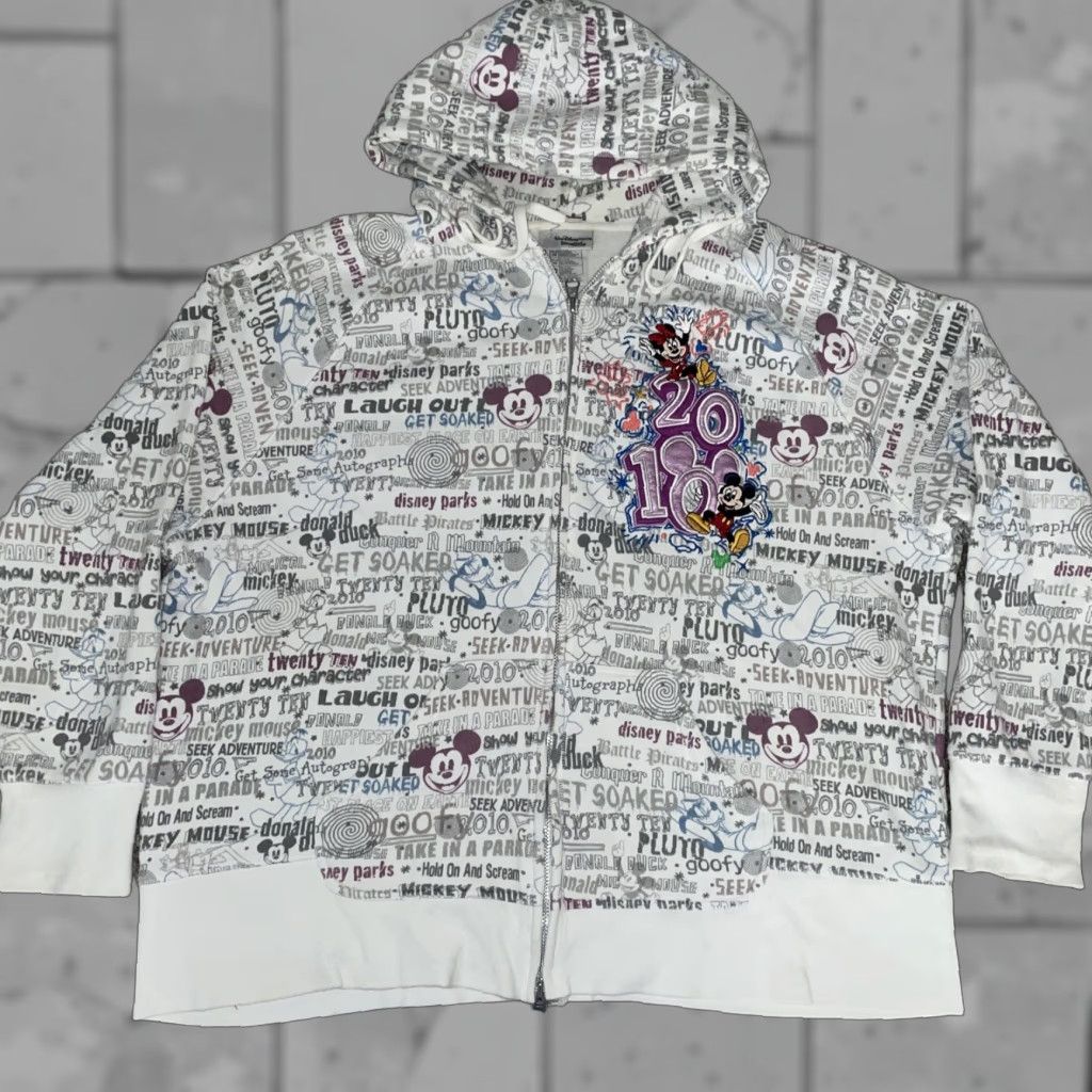 Disney Disney Walt Disney World Disney Land 2010 Embroidered Hoodie Size 1X White Pullover Mens Decorated Embroidered Accessories Size US XL / EU 56 / 4 - 1 Thumbnail