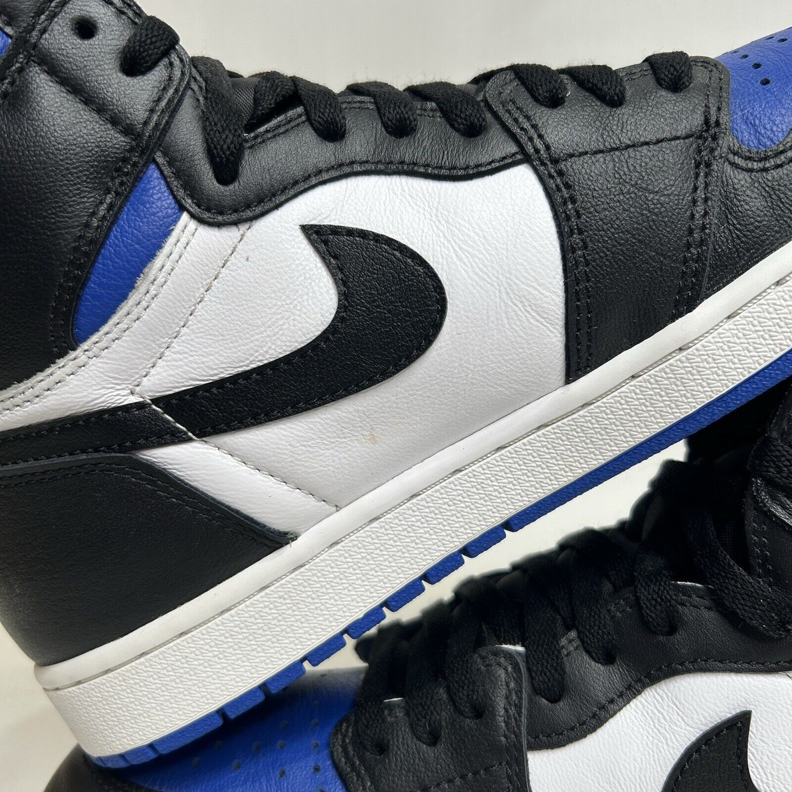 Jordan Brand Nike Shoes Air Jordan 1 Retro High OG “Royal Toe” 2024 Size US 11 / EU 44 - 9 Thumbnail