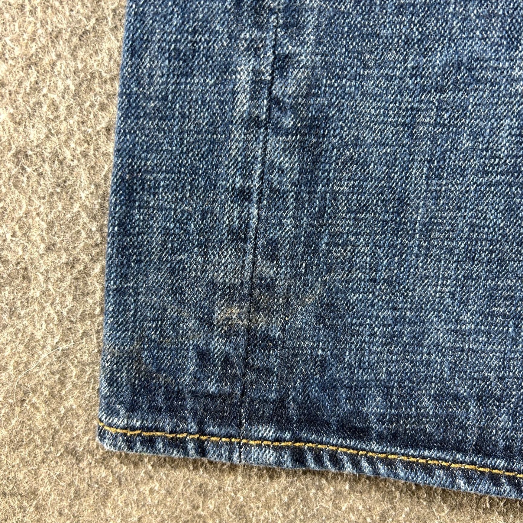 Levi's Levi's 501 Jeans Mens 36x30 Blue Regular Fit Straight Denim Cotton 5-Pocket Jeans Vintage? No. Size US 36 / EU 52 - 4 Thumbnail