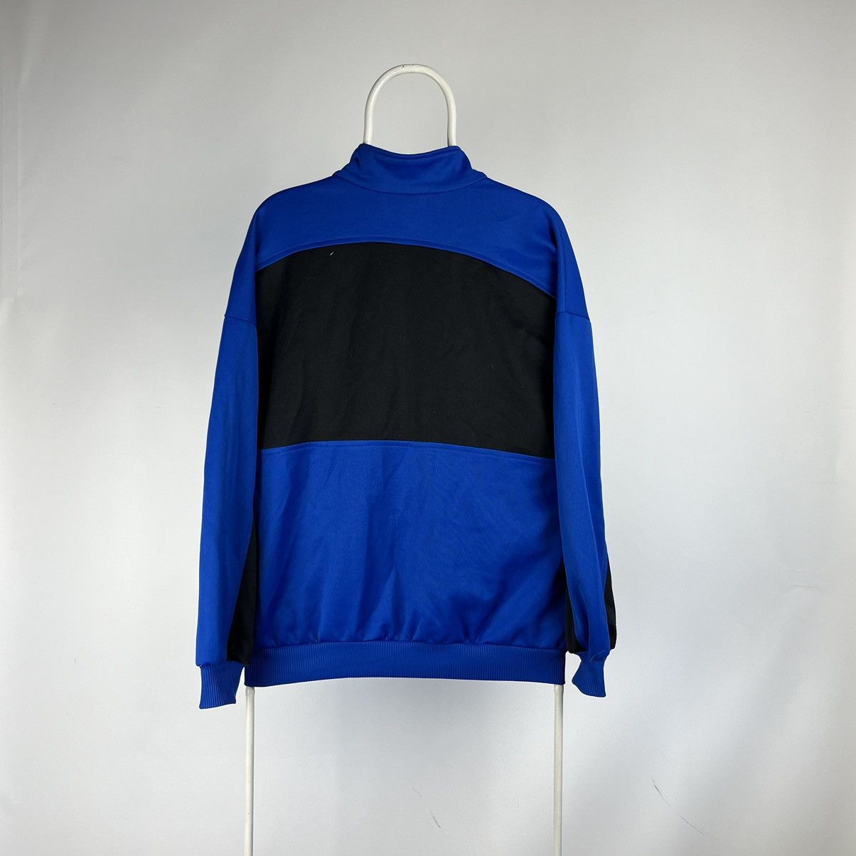 Adidas Adidas windbreaker jacket track vintage size Medium Size US M / EU 48-50 / 2 - 2 Thumbnail