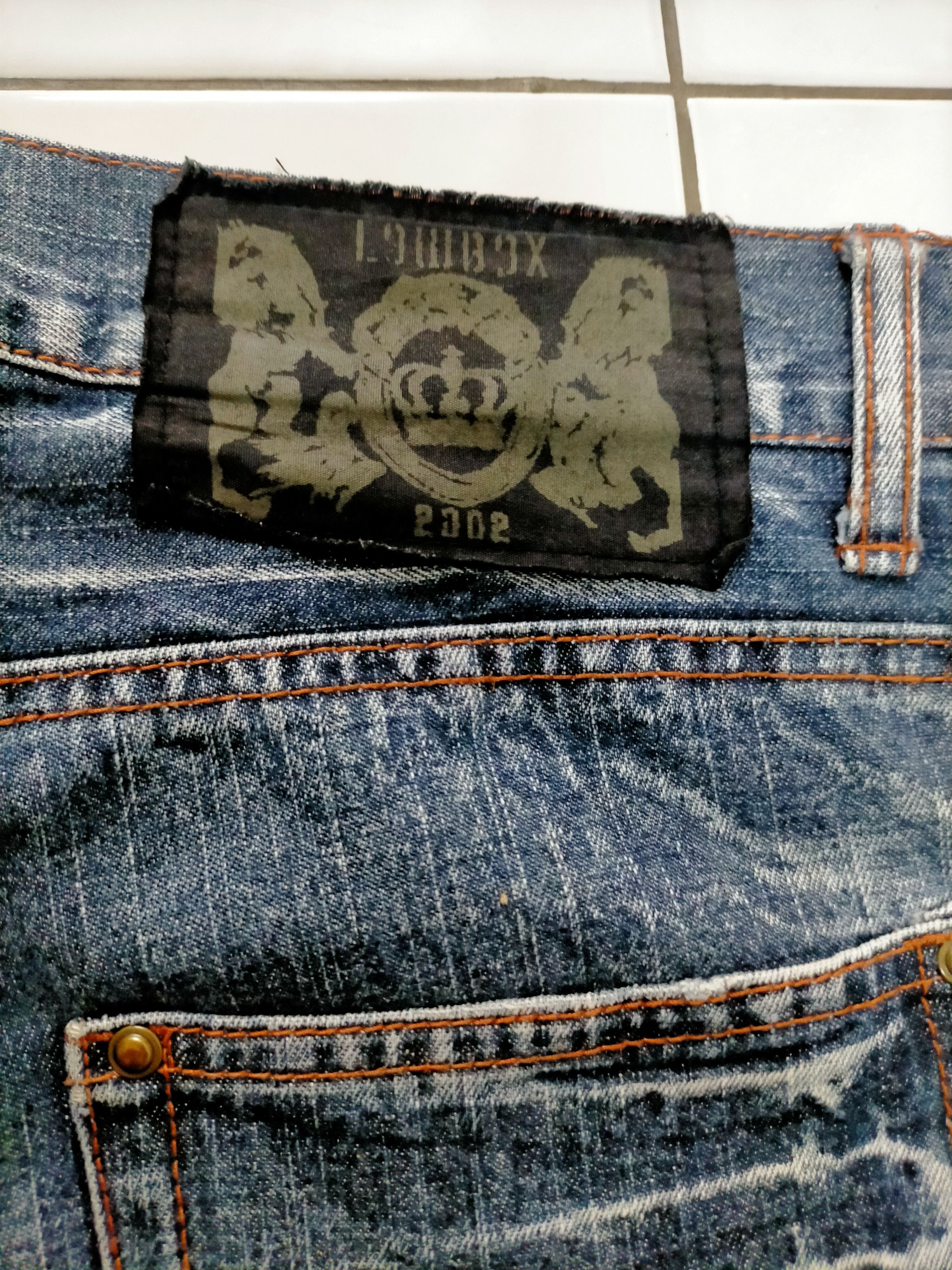 If Six Was Nine × LOWBOX × Le Grande Bleu (L.G.B.) Lowbox 2002 Mudwash Distressed Jeans Size US 30 / EU 46 - 5 Thumbnail