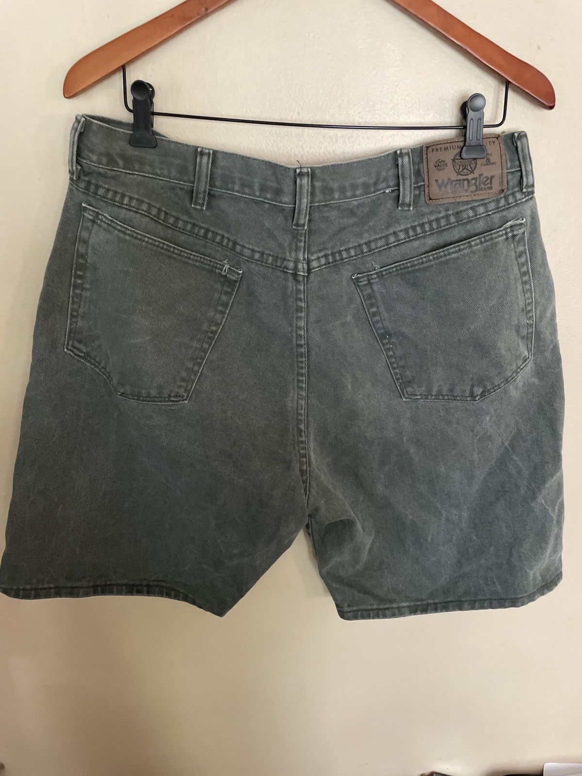 Vintage × Wrangler Vintage Wrangler Shorts Olive Green Jean Denim Jorts Shorts Size US 36 / EU 52 - 2 Thumbnail
